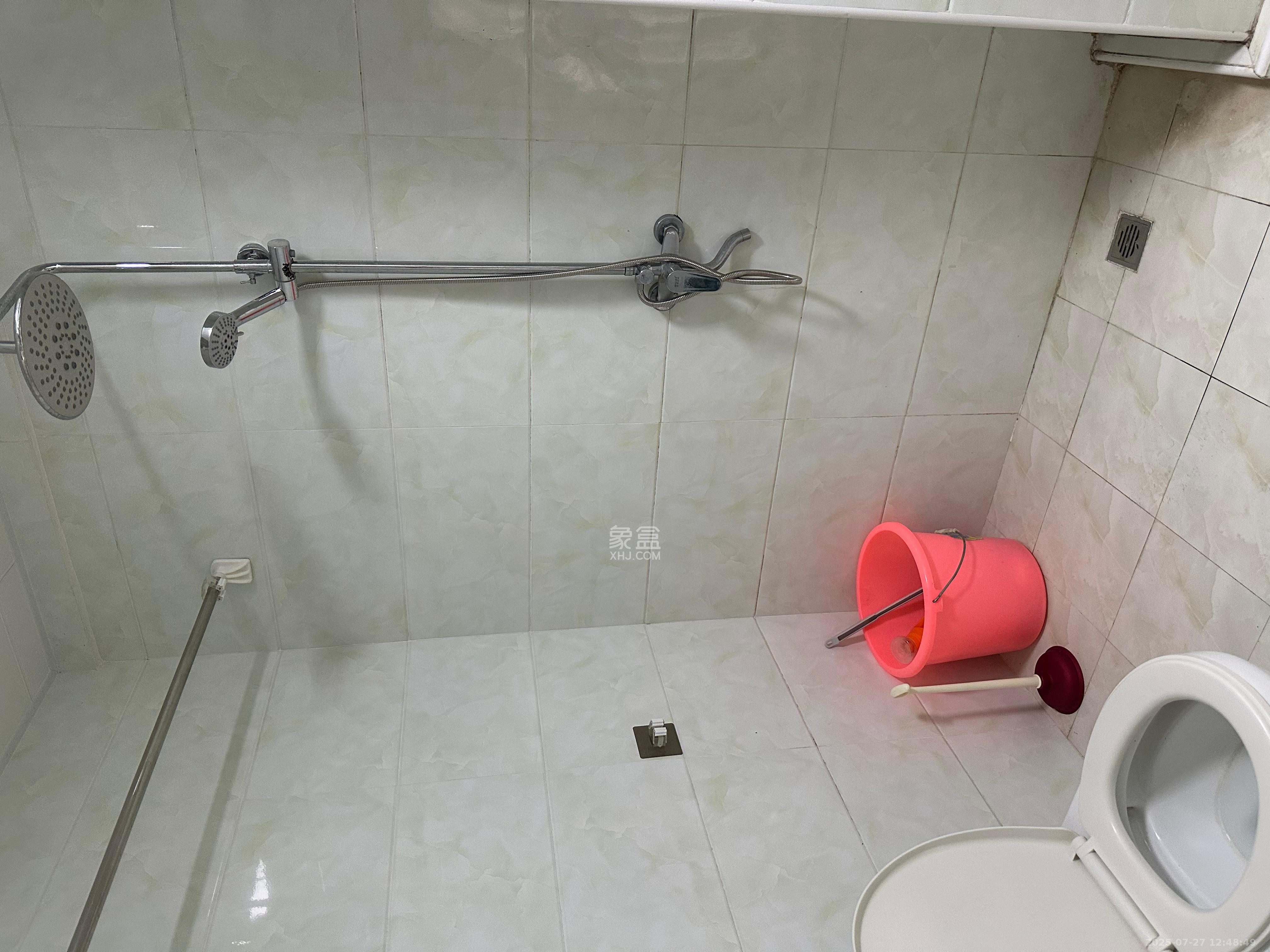 旭辉国际广场(永升商业广场) 1室1厅1卫 1500.0元/月 旭辉国际广场(永升商业广场) 1室1厅1卫 1500.0元/月室内图