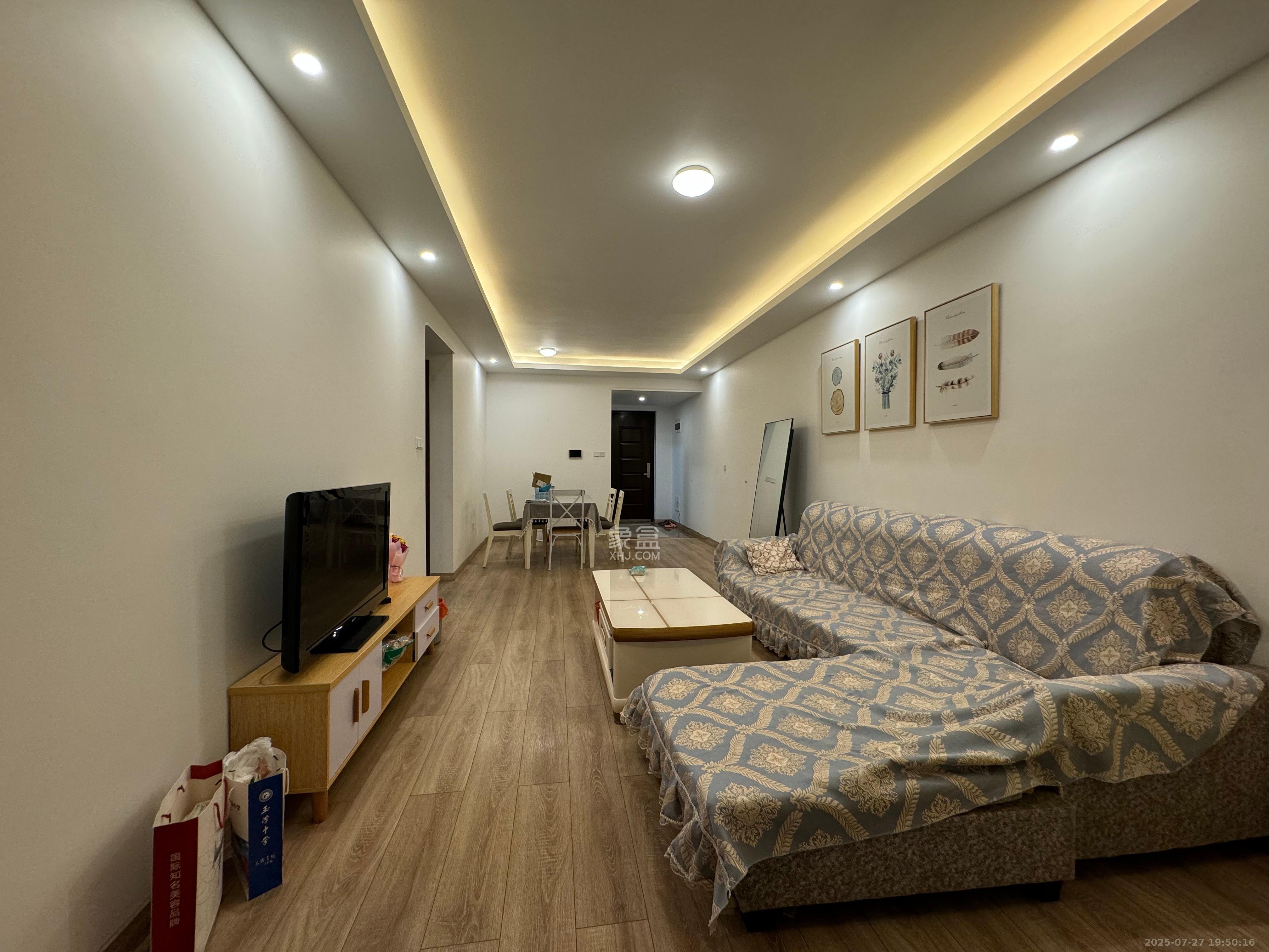 汇金城/嘉华城(二期、三期)  3室2厅2卫    2650.0元/月 汇金城/嘉华城(二期、三期)  3室2厅2卫    2650.0元/月