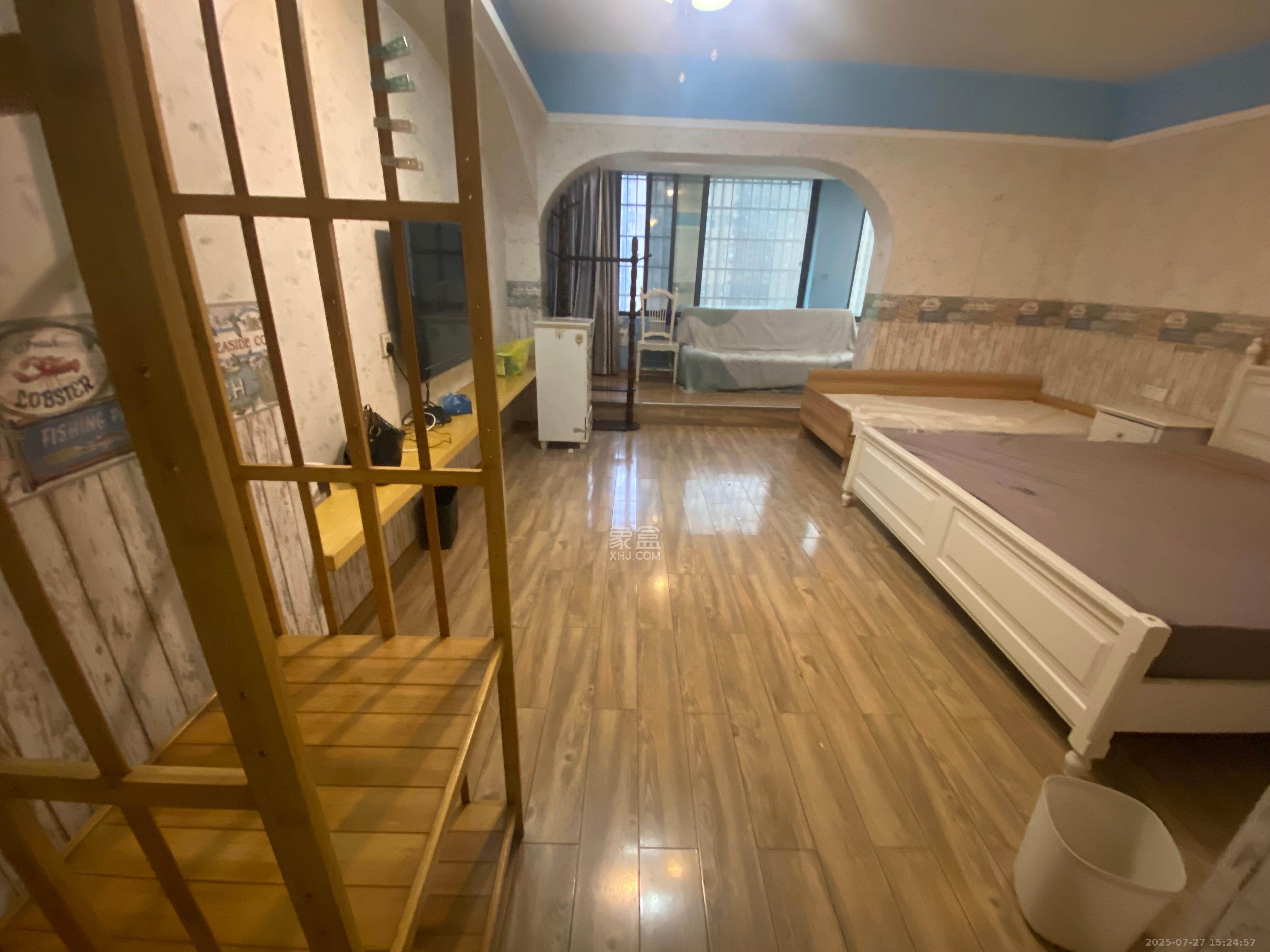 芙蓉蓉苑 1室1厅1卫 2200.0元/月 芙蓉蓉苑 1室1厅1卫 2200.0元/月室内图