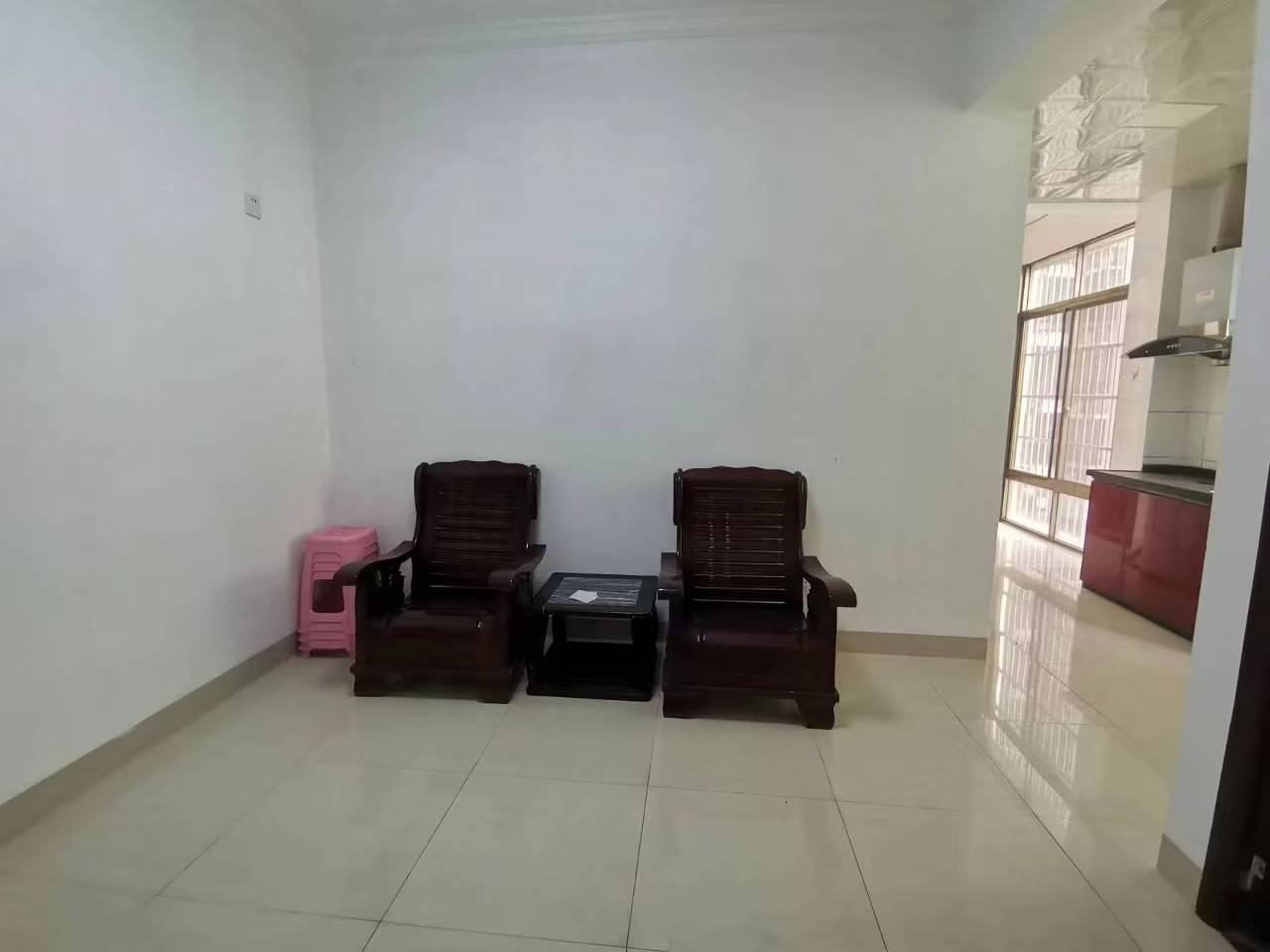 德盛华庭  1室0厅0卫    1500.0元/月 德盛华庭  1室0厅0卫    1500.0元/月室内图