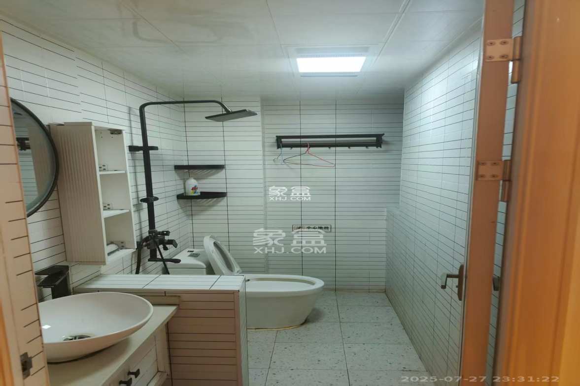 欧亚达国际广场  1室0厅0卫    1750.0元/月 欧亚达国际广场  1室0厅0卫    1750.0元/月室内图