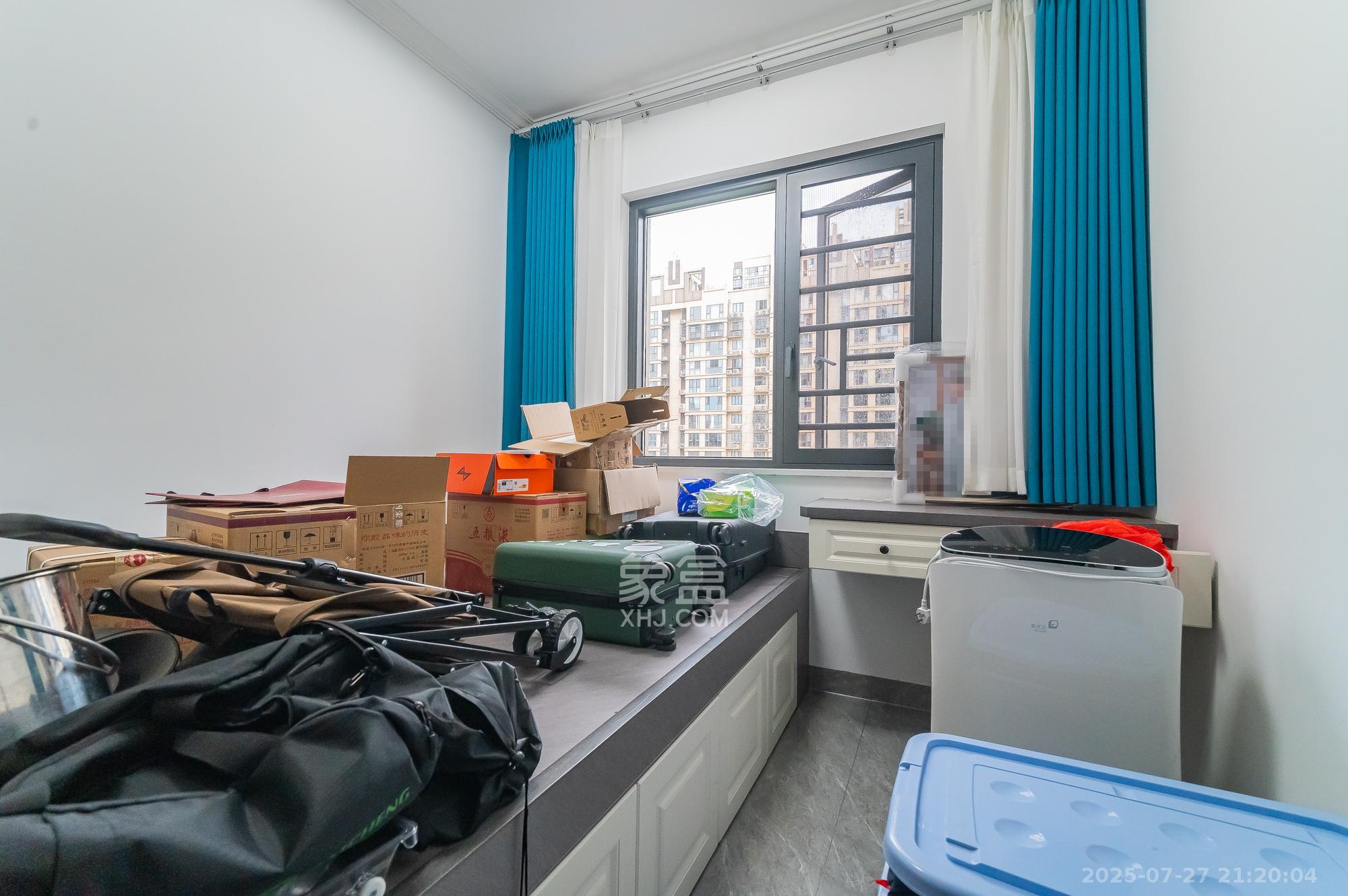 旭辉美的东樾城 4室2厅2卫 158.0万 旭辉美的东樾城 4室2厅2卫 158.0万卧室