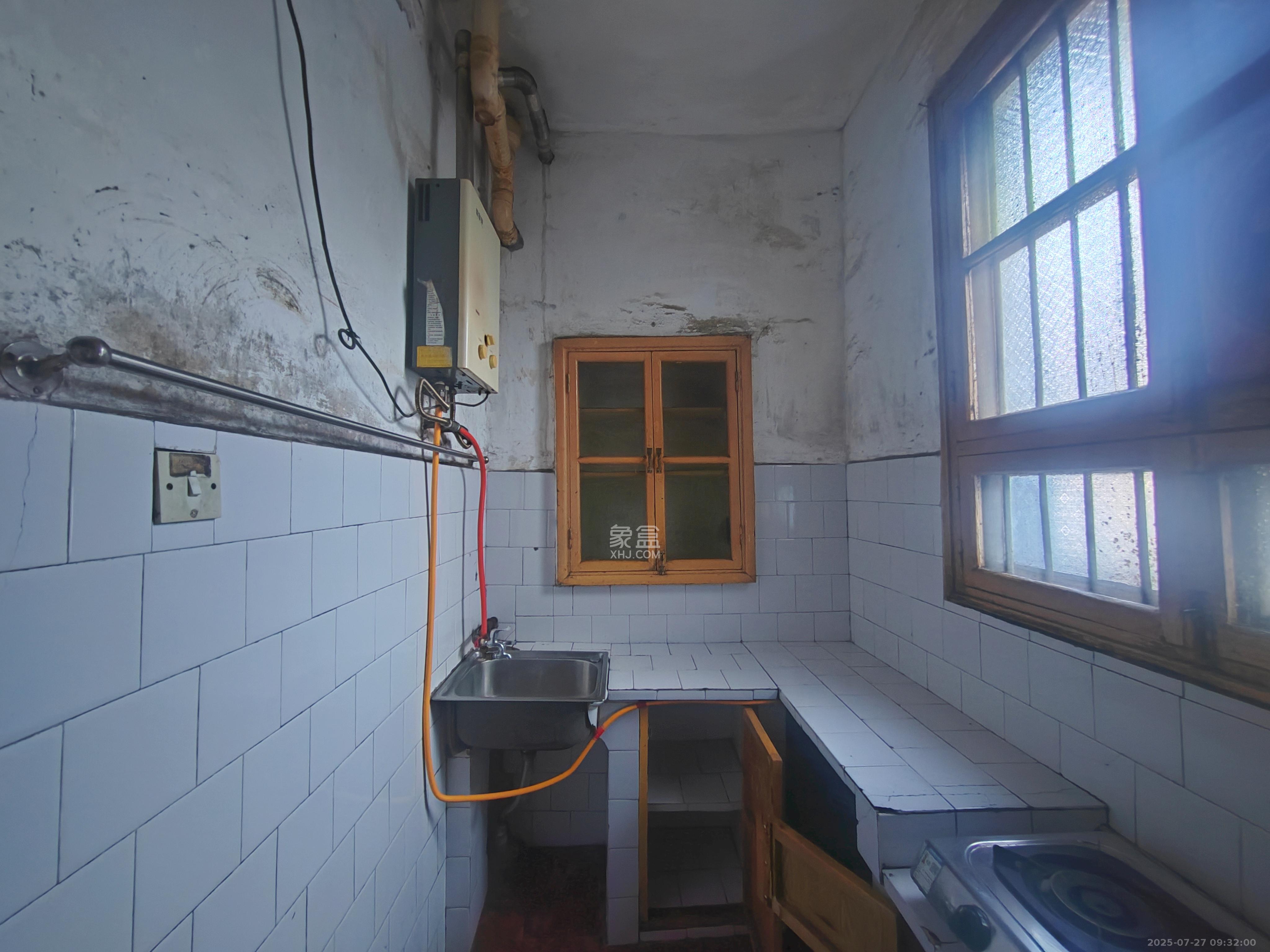 东瓜山一村送变电小区  2室1厅1卫    1100.0元/月 东瓜山一村送变电小区  2室1厅1卫    1100.0元/月室内图