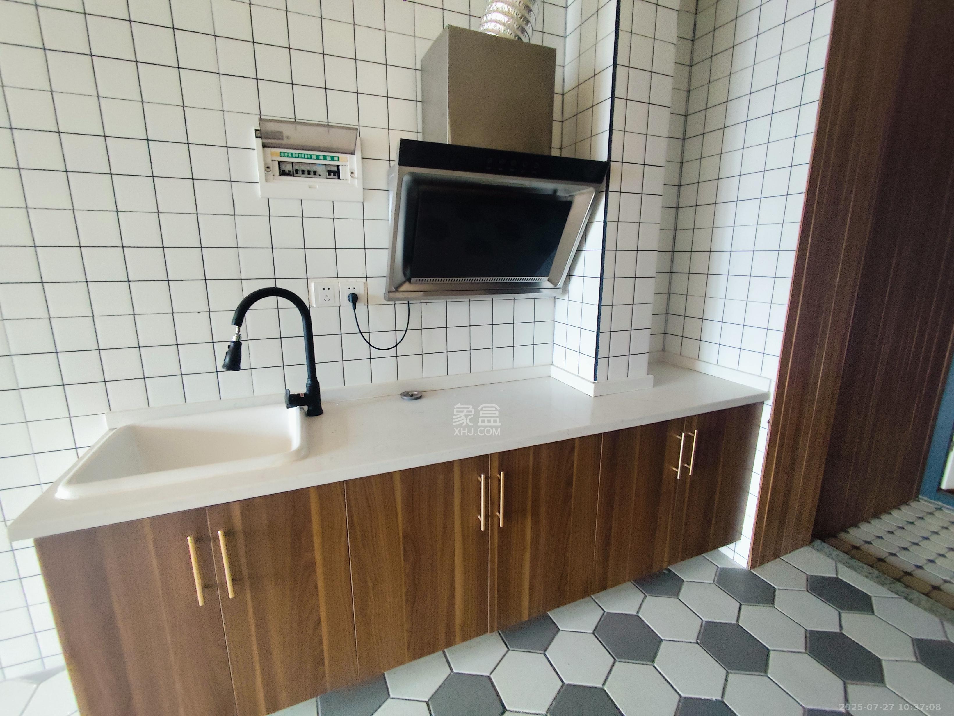 宇成开福广场   42.0㎡      1600.0元/月室内图