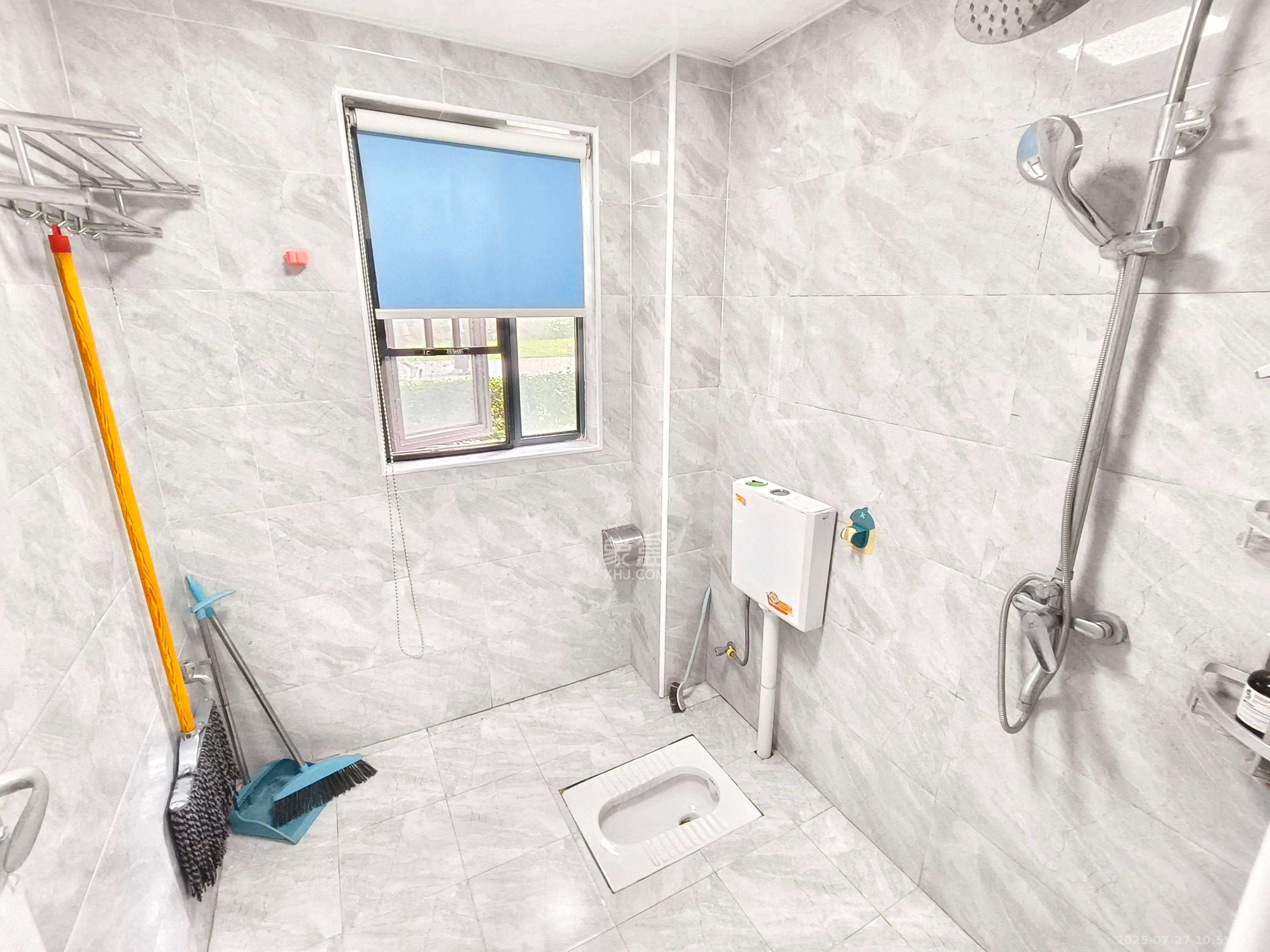 荣盛花语书苑 4室0厅0卫 3500.0元/月 荣盛花语书苑 4室0厅0卫 3500.0元/月室内图