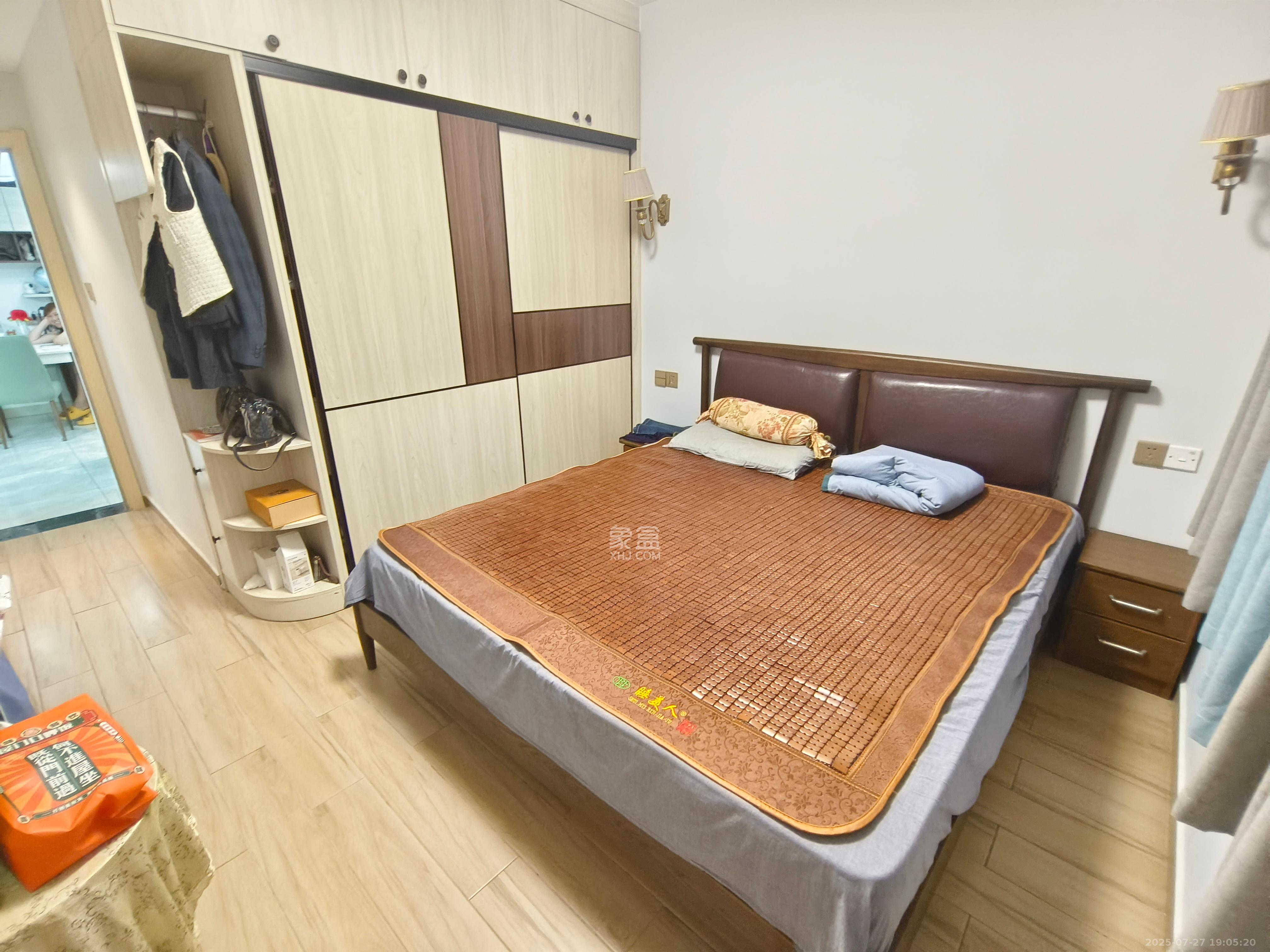 梅溪鑫苑名家  3室2厅1卫   2700.00元/月室内图