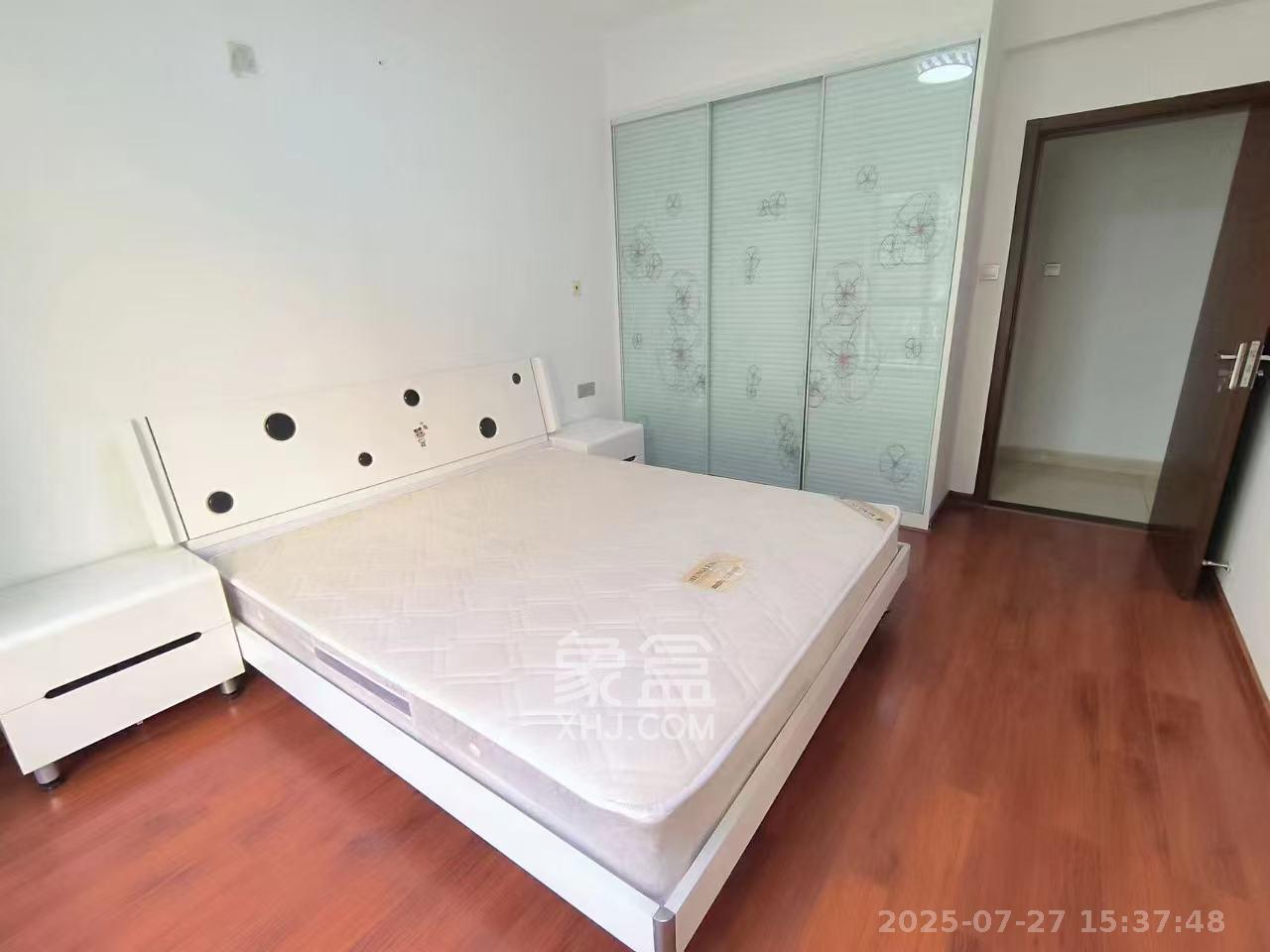 梅溪湖金茂悦（金悦雅苑）  3室2厅1卫   3000.00元/月室内图