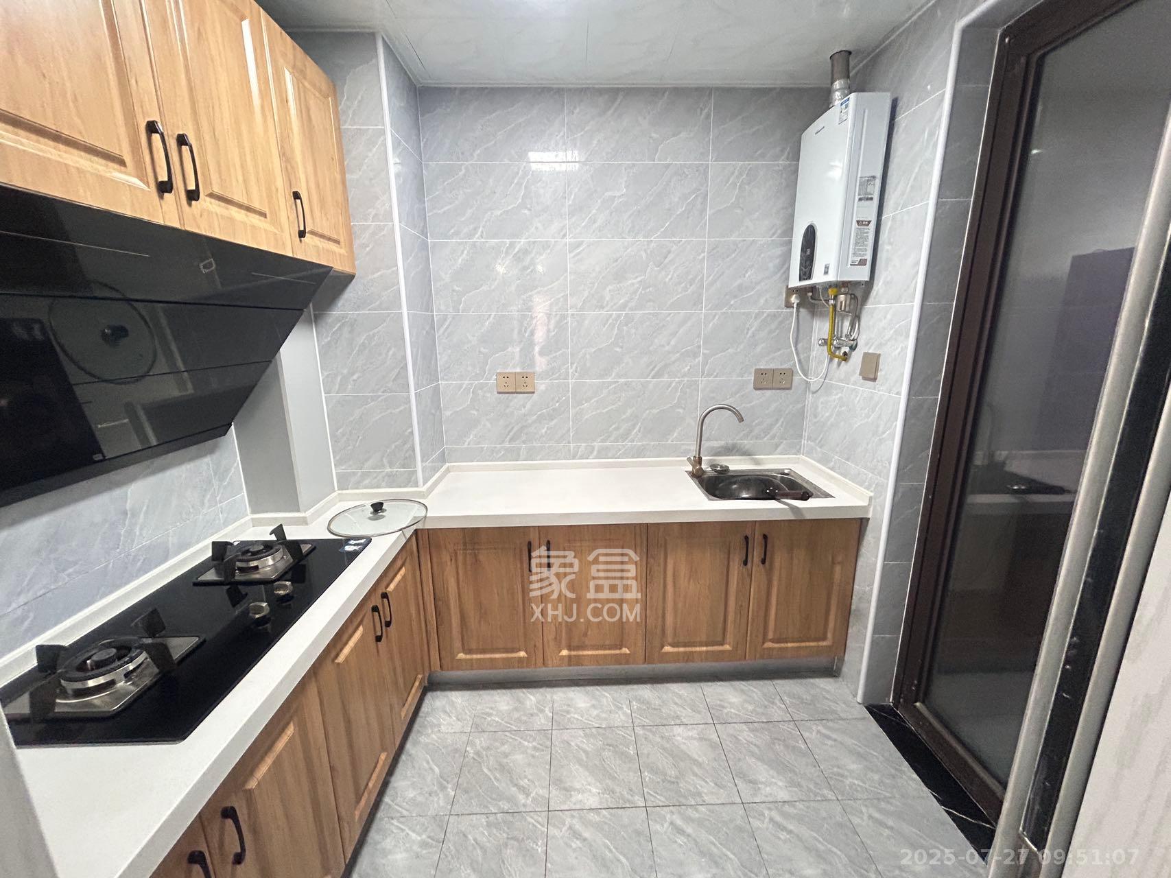 保利大都汇一期、二期 3室2厅2卫 3500.0元/月 保利大都汇一期、二期 3室2厅2卫 3500.0元/月室内图