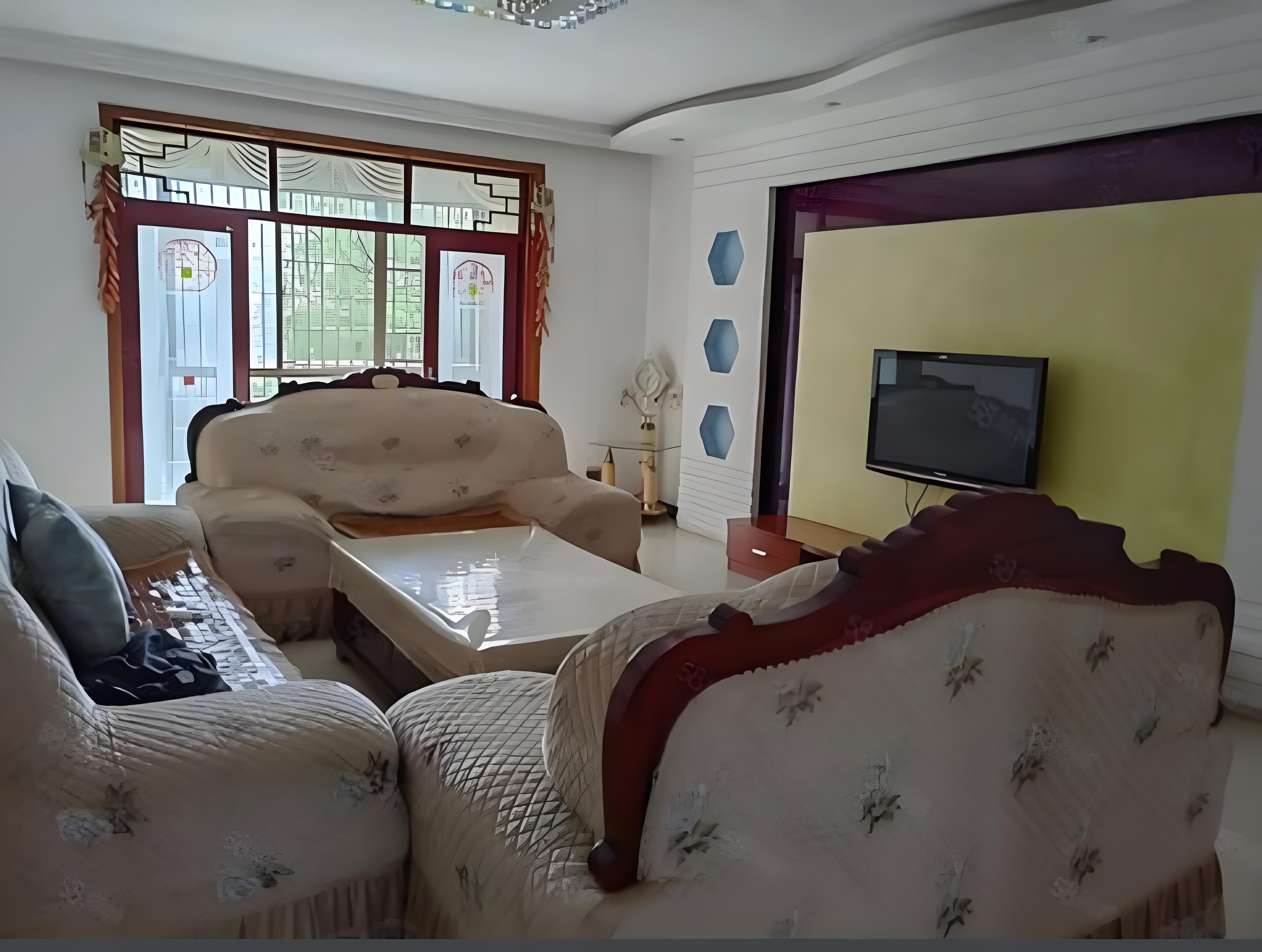 中天和园  3室2厅2卫    1500.0元/月室内图