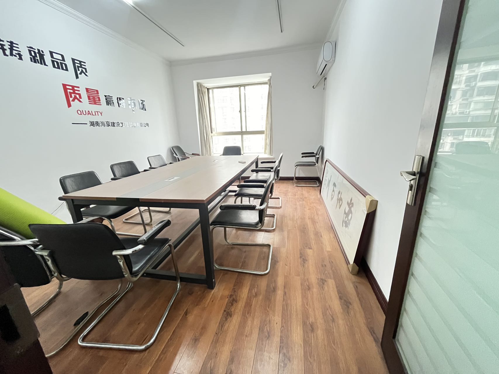 时代广场  4室2厅2卫    4800.0元/月 时代广场  4室2厅2卫    4800.0元/月室内图