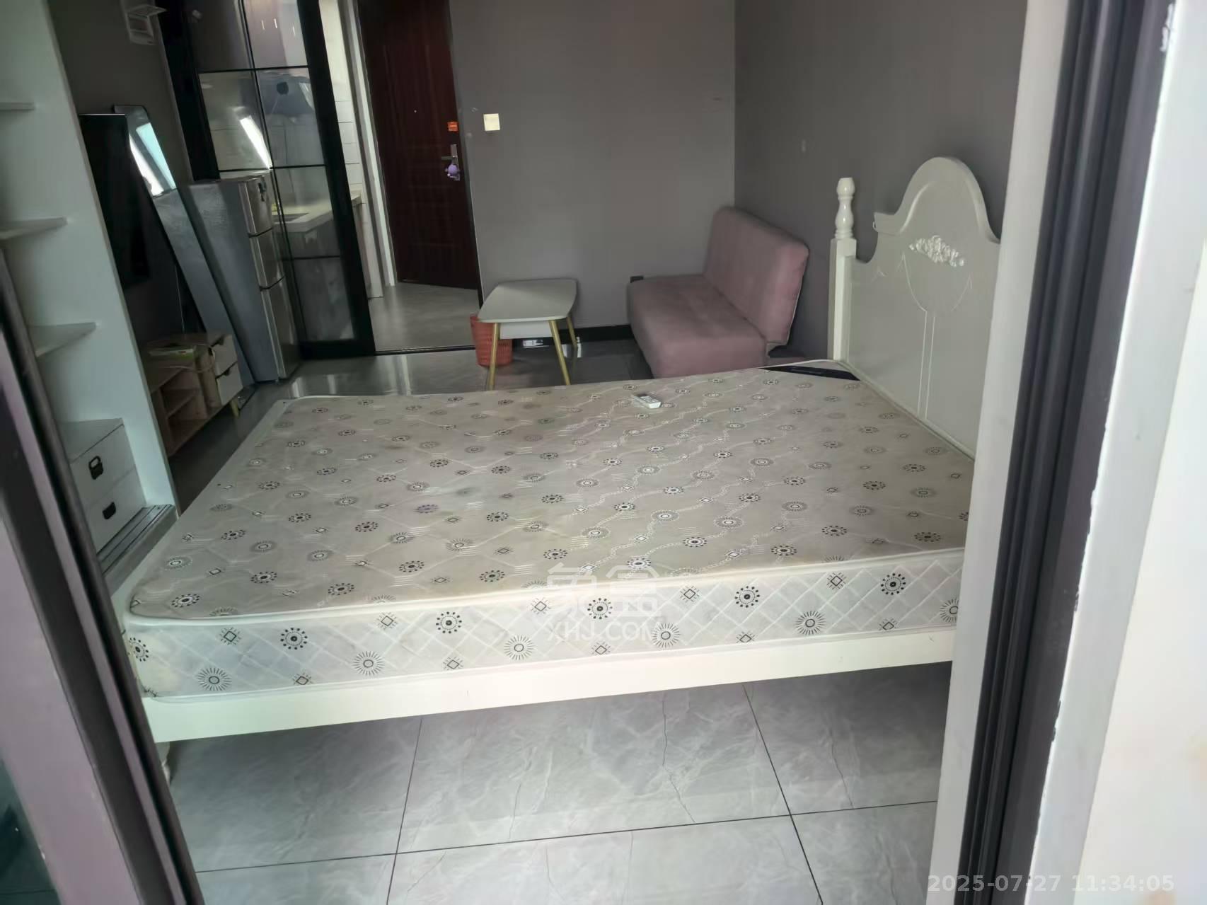 中海新城熙岸（中信新城五期）  3室2厅2卫    1300.0元/月室内图