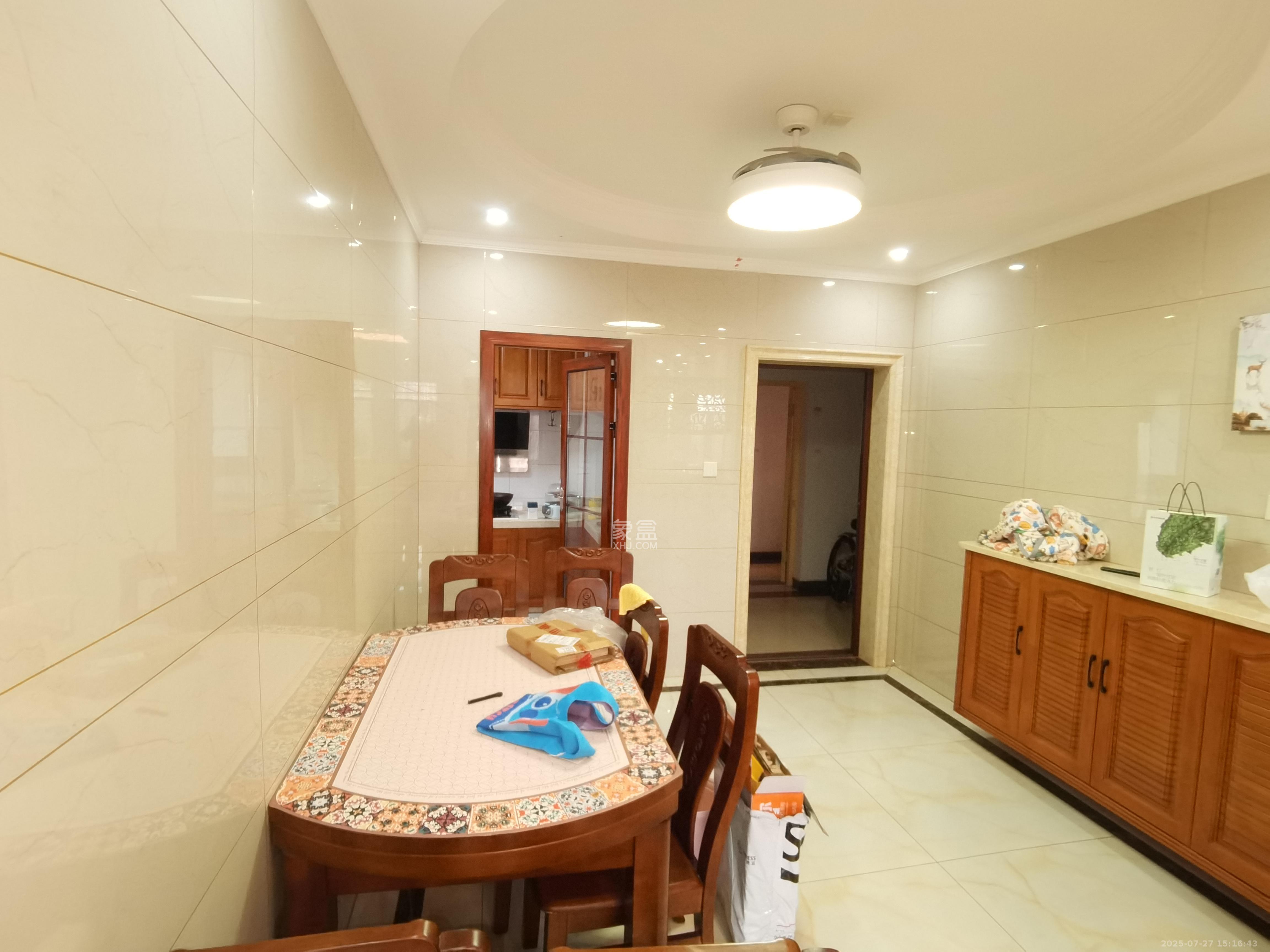 凯富南方鑫城  3室2厅1卫    2800.0元/月 凯富南方鑫城  3室2厅1卫    2800.0元/月室内图