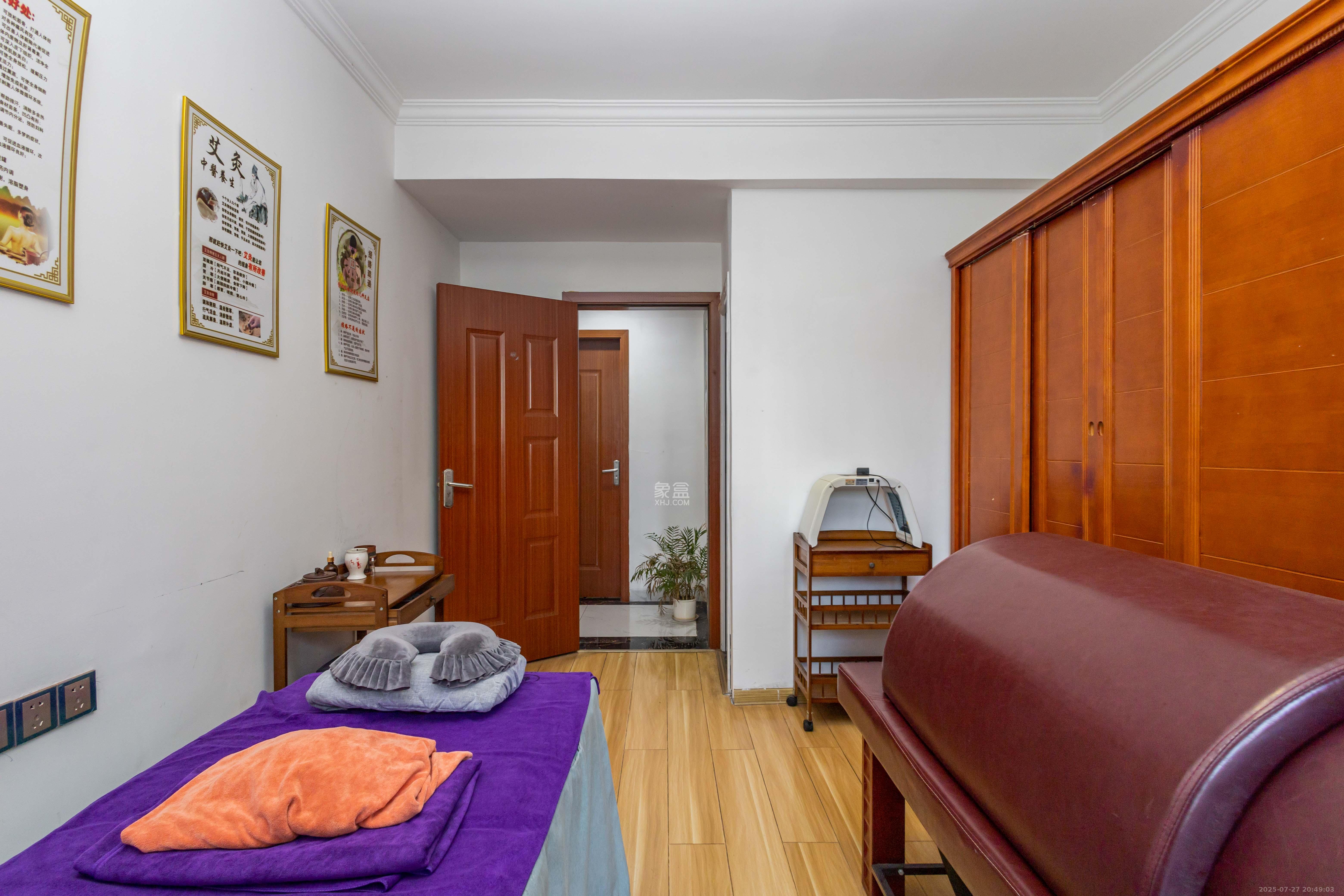 高林仕家 3室2厅2卫 64.8万 高林仕家 3室2厅2卫 64.8万卧室