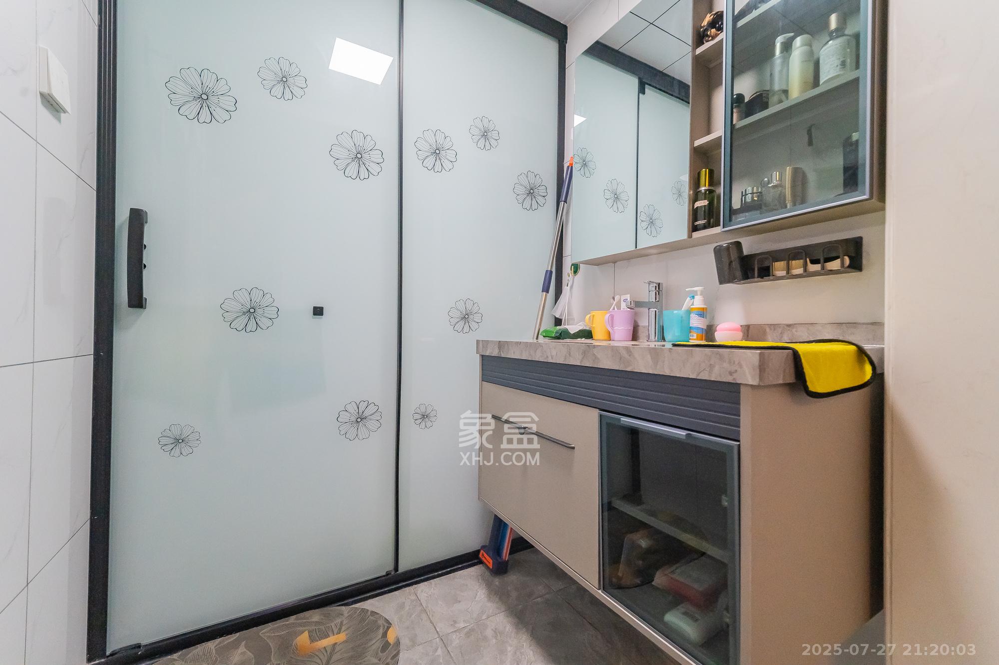 旭辉美的东樾城 4室2厅2卫 158.0万 旭辉美的东樾城 4室2厅2卫 158.0万卫生间