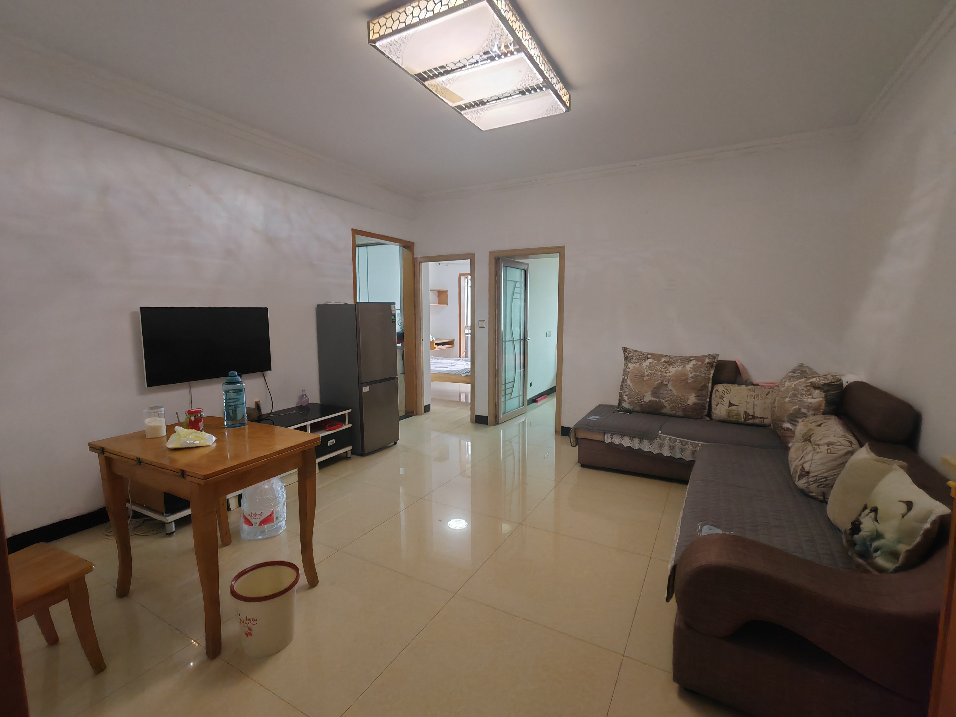 滨江财富中心  2室2厅1卫    1100.0元/月 滨江财富中心  2室2厅1卫    1100.0元/月室内图