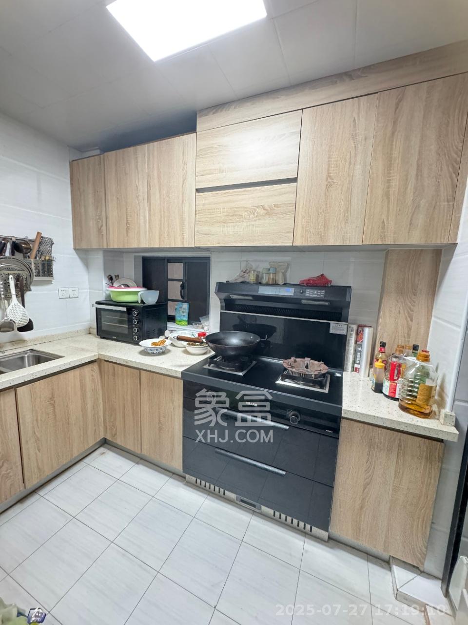 汇金城/嘉华城(二期、三期)  3室1厅1卫    2800.0元/月 汇金城/嘉华城(二期、三期)  3室1厅1卫    2800.0元/月室内图