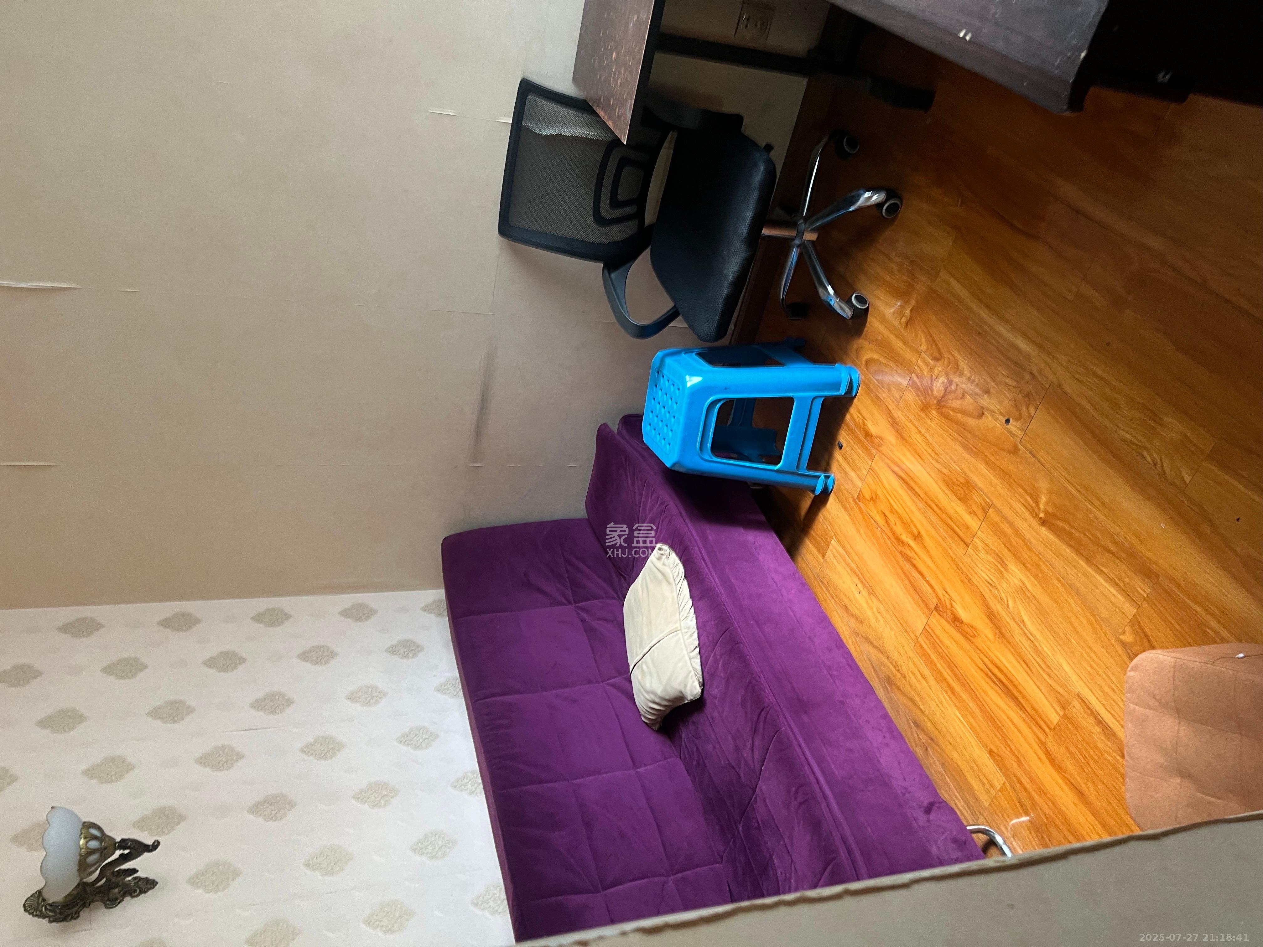 华瑞电子商厦(湖南科佳摄影城) 3室2厅2卫 2800.0元/月 华瑞电子商厦(湖南科佳摄影城) 3室2厅2卫 2800.0元/月室内图