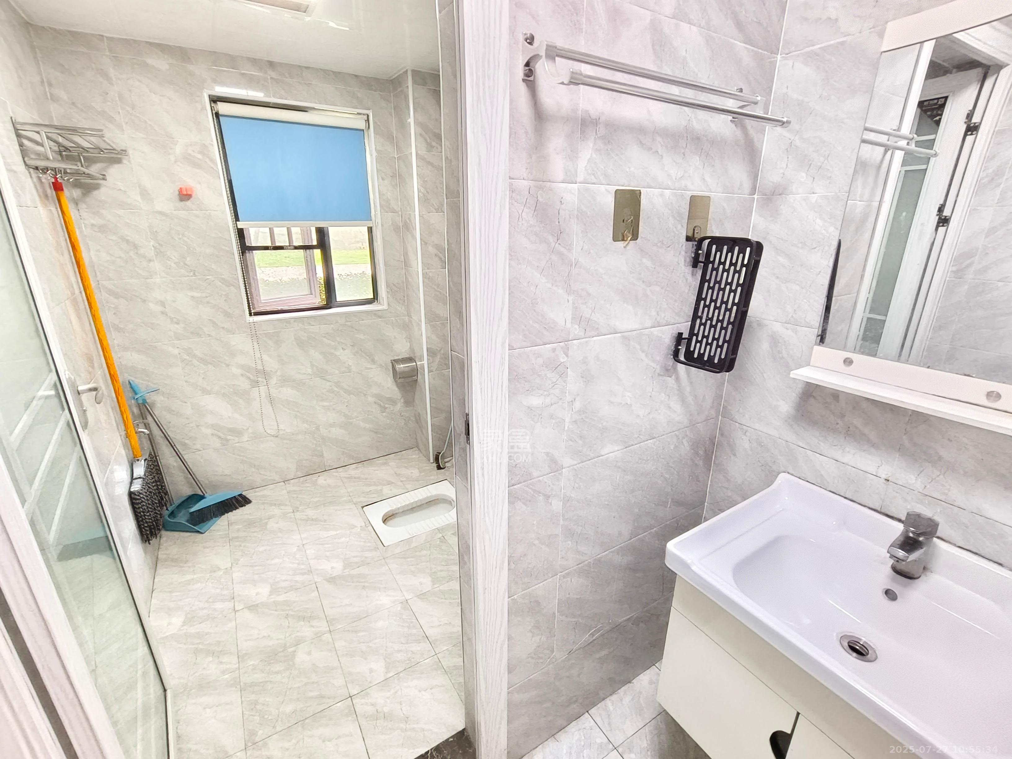 荣盛花语书苑 4室0厅0卫 3500.0元/月 荣盛花语书苑 4室0厅0卫 3500.0元/月室内图