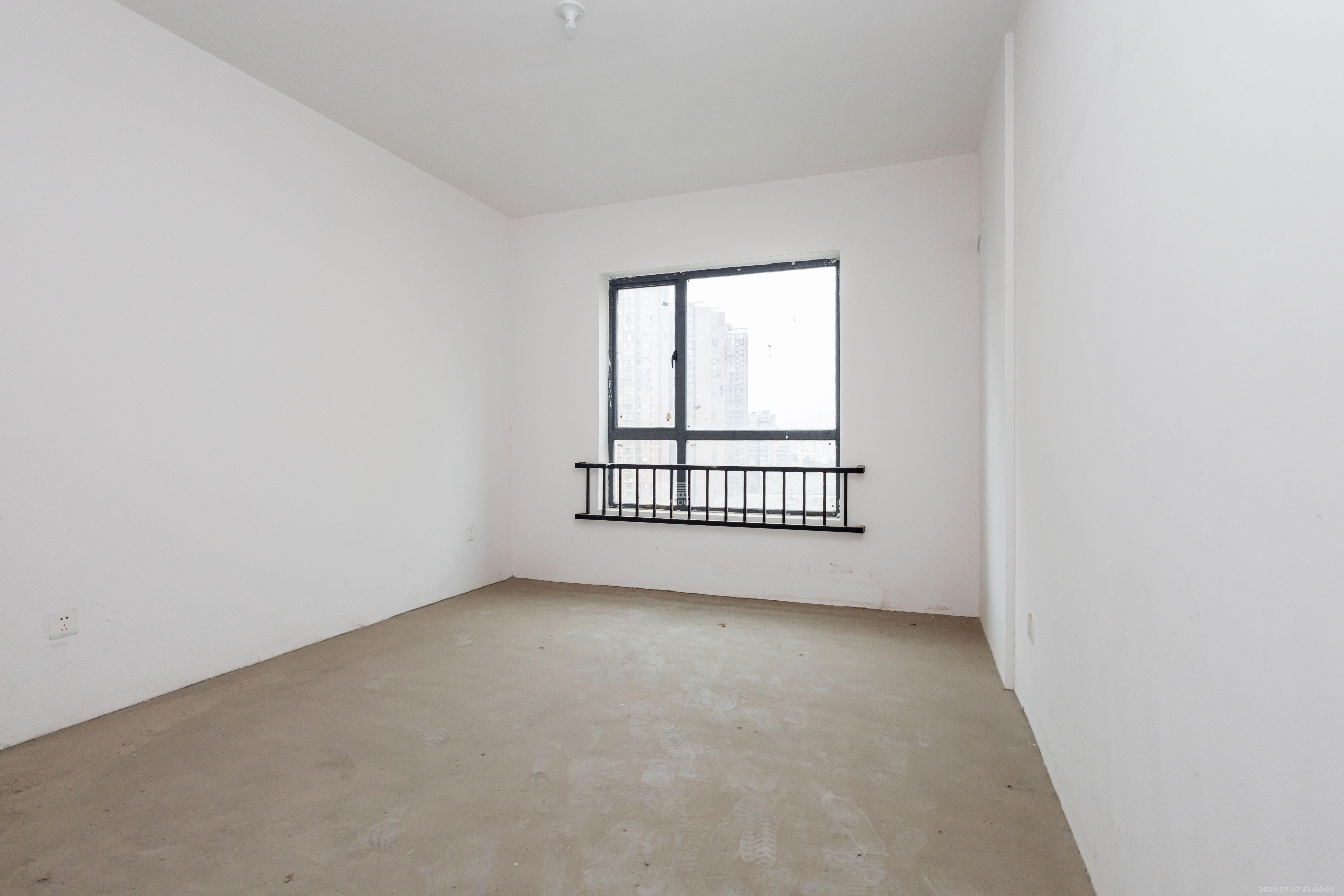 中国铁建国际城二期 4室2厅2卫 68.8万 中国铁建国际城二期 4室2厅2卫 68.8万卧室