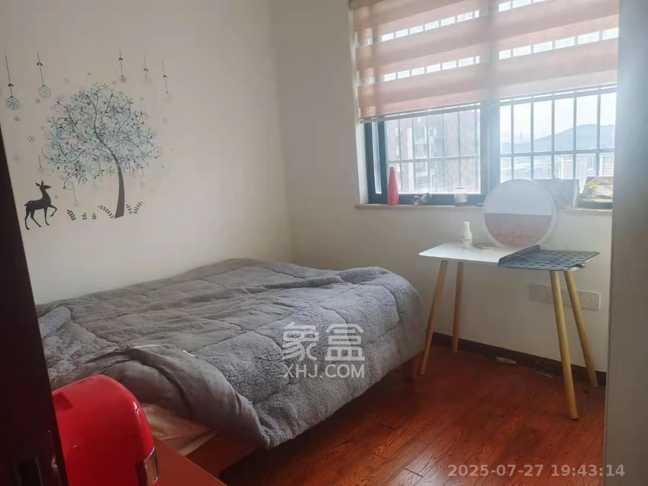 洋湖时代  3室2厅1卫    2400.0元/月 洋湖时代  3室2厅1卫    2400.0元/月室内图