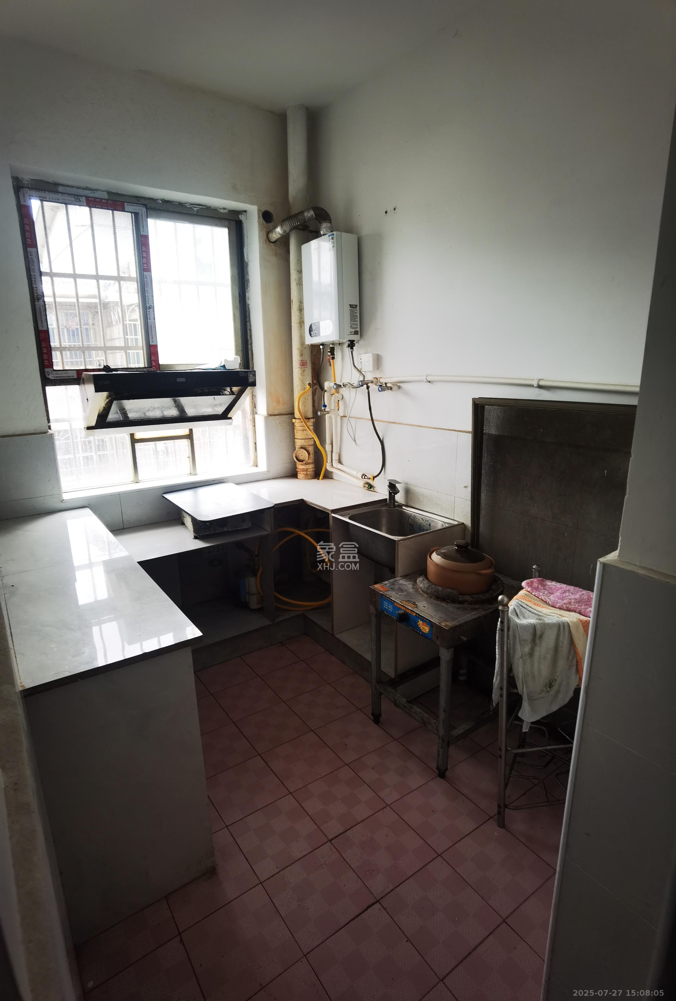 石岭塘小区长锦区  3室2厅2卫    2000.0元/月室内图