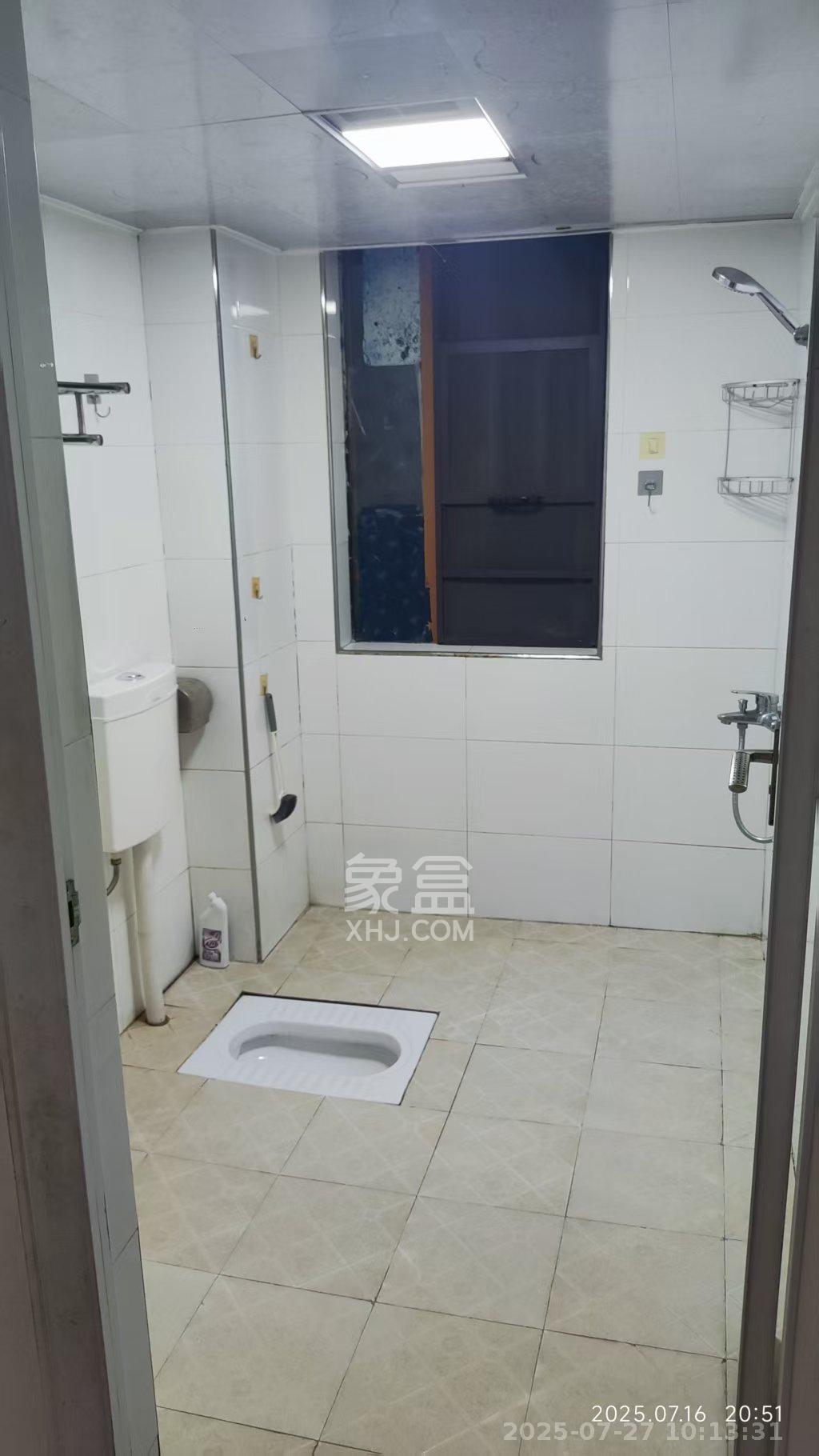 锑都家园  2室2厅2卫    1500.0元/月 锑都家园  2室2厅2卫    1500.0元/月室内图