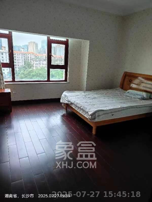 湖南宾馆  4室2厅2卫    6800.0元/月室内图