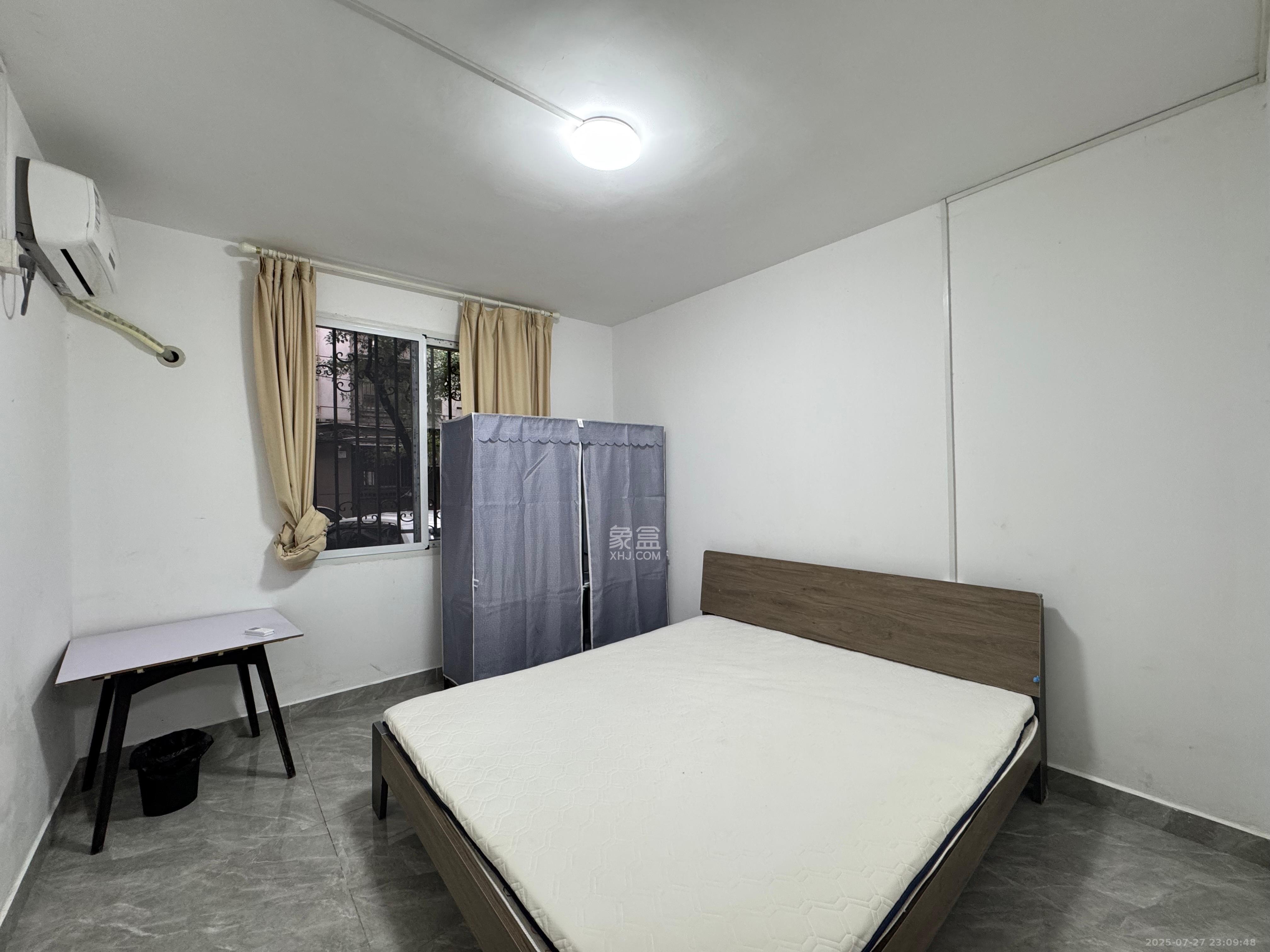 新兴小区（杨家山社区）  3室1厅1卫   2100.00元/月室内图