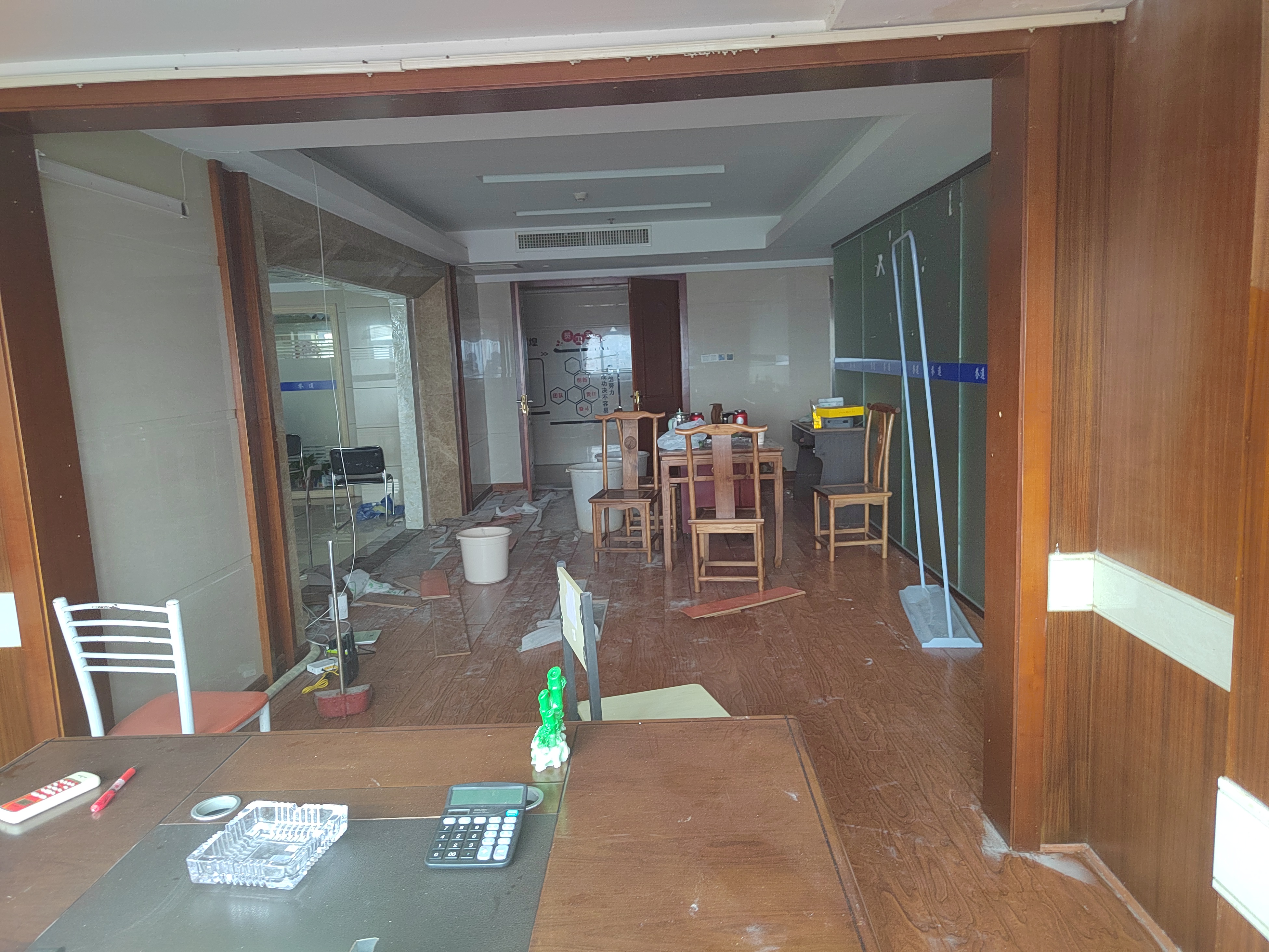 财智公馆大厦(瑞士国际酒店) 5室1厅1卫 10000.0元/月 财智公馆大厦(瑞士国际酒店) 5室1厅1卫 10000.0元/月室内图