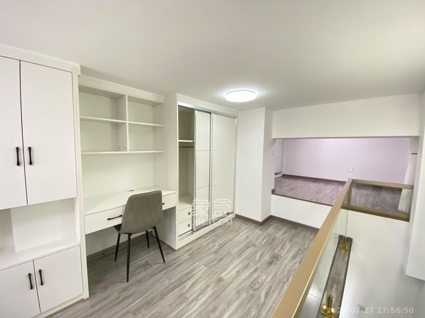 弘坤云寓  1室1厅1卫    2400.0元/月室内图