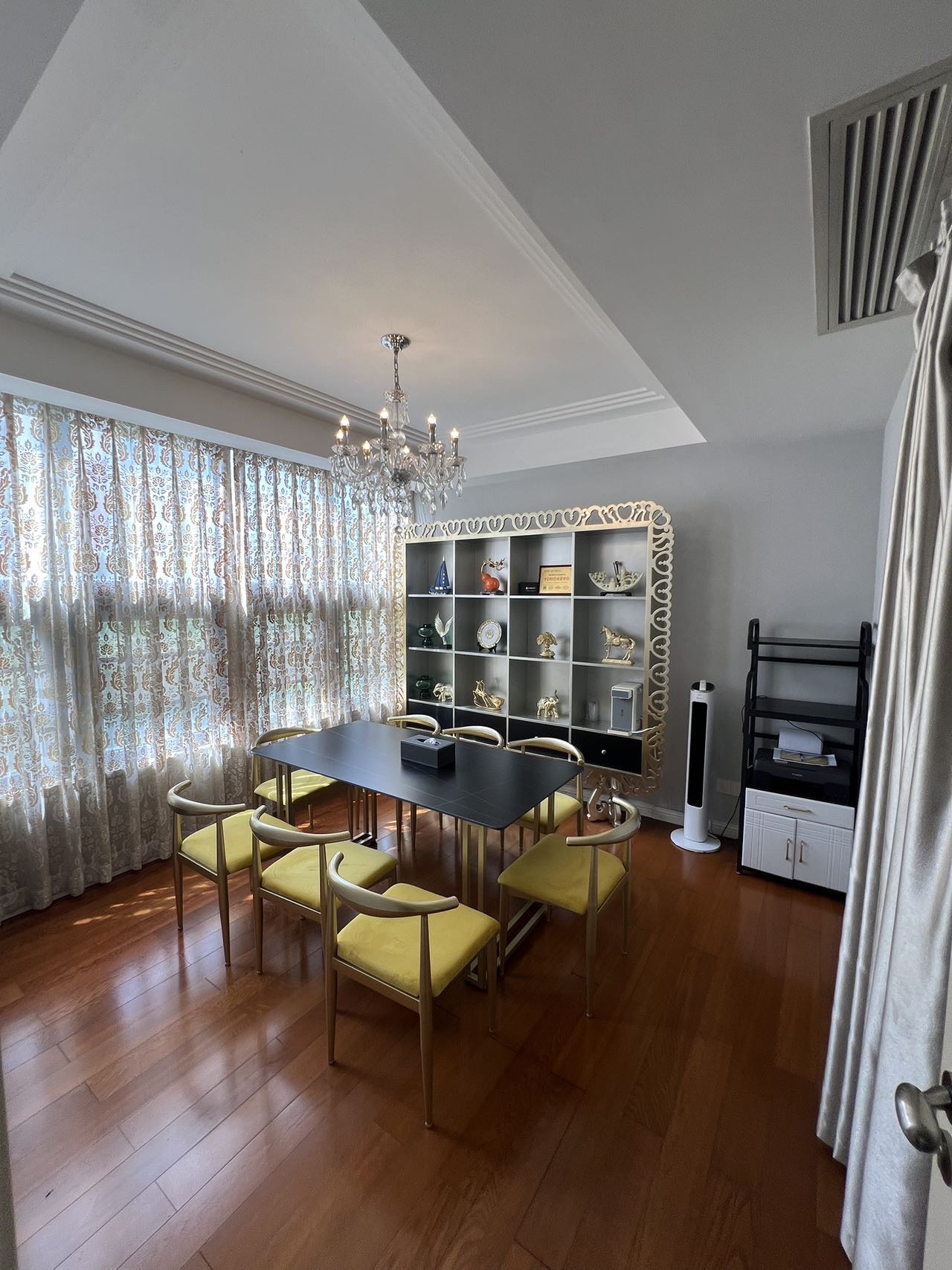 龙墅湾  6室3厅2卫    30000.0元/月 龙墅湾  6室3厅2卫    30000.0元/月室内图