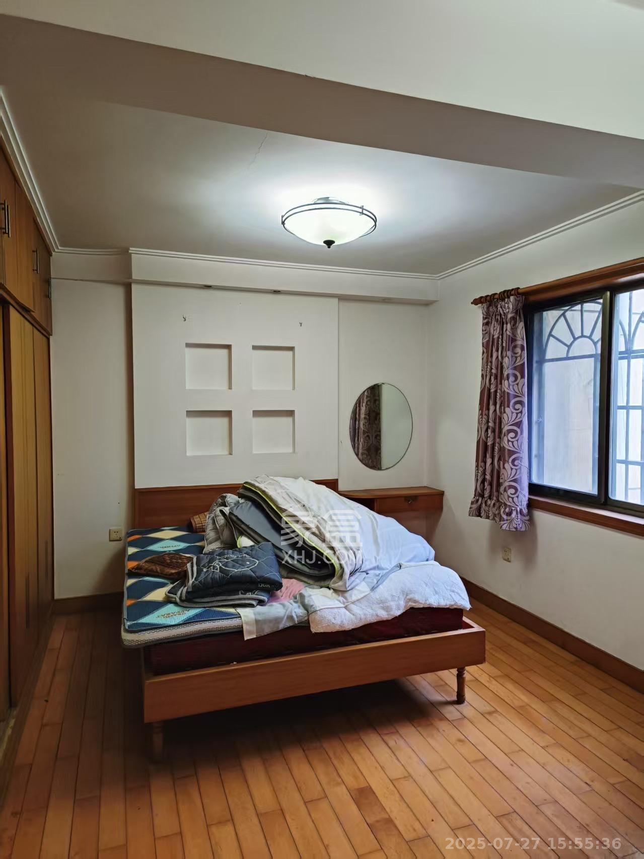 南明苑西区 3室2厅1卫 2400.0元/月 南明苑西区 3室2厅1卫 2400.0元/月室内图