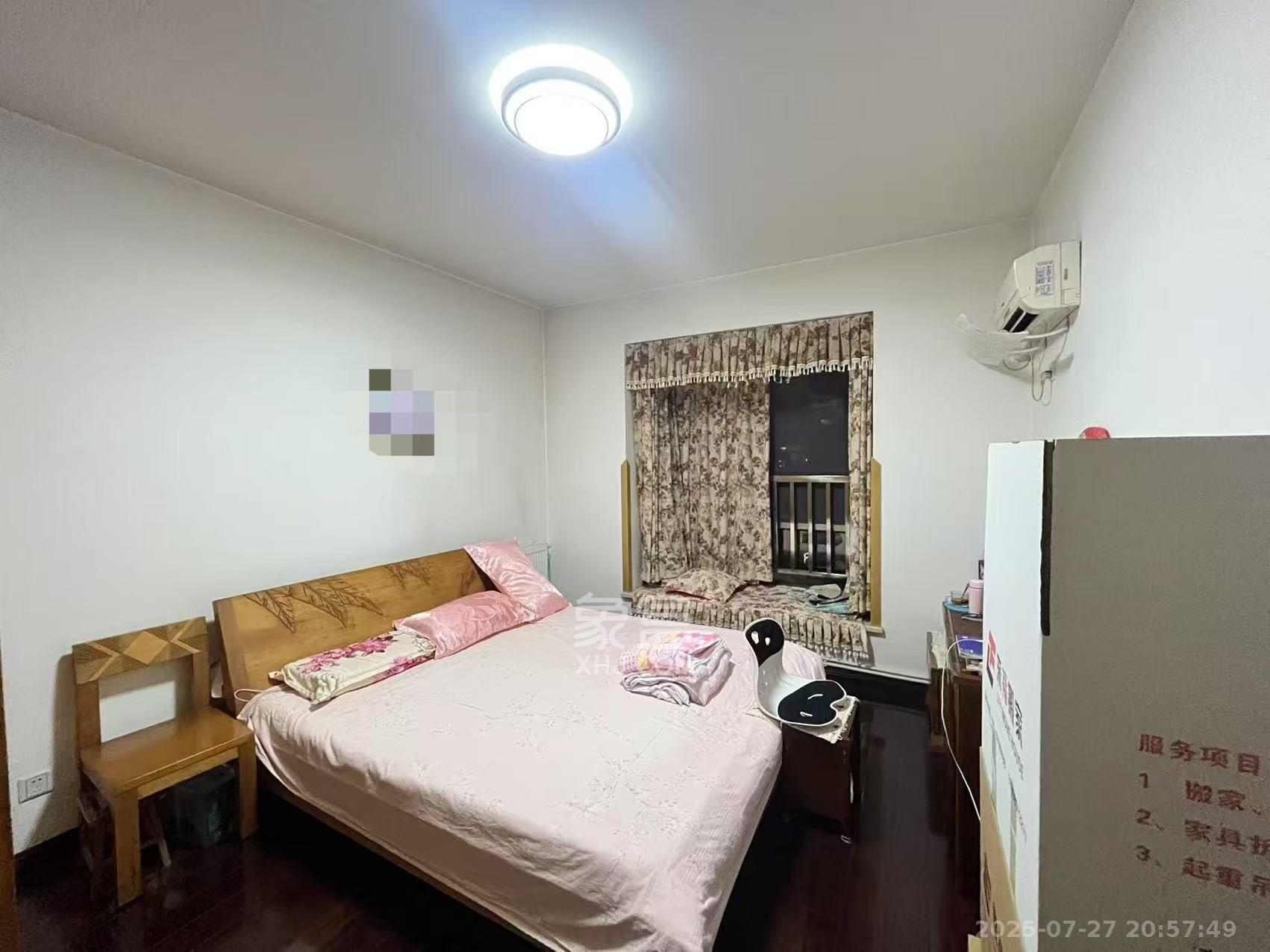 中天枫景园  4室2厅2卫   6800.00元/月室内图