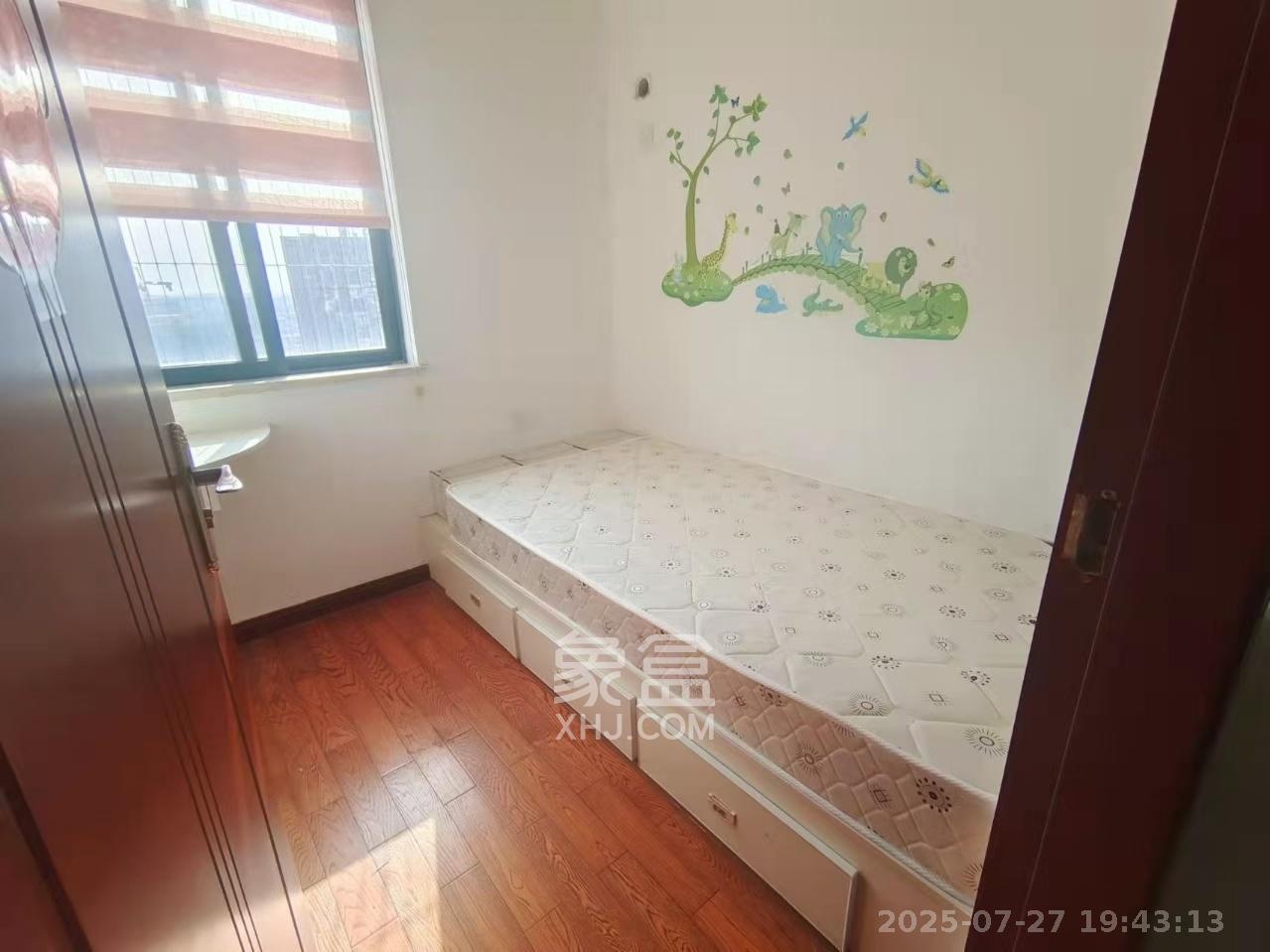 洋湖时代  3室2厅1卫    2400.0元/月 洋湖时代  3室2厅1卫    2400.0元/月室内图