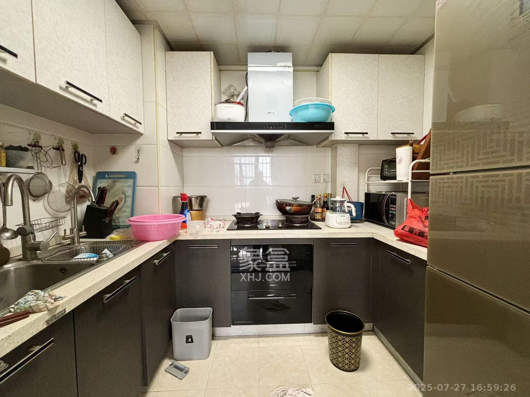 卓越蔚蓝海岸三期  2室1厅1卫    2000.0元/月 卓越蔚蓝海岸三期  2室1厅1卫    2000.0元/月室内图