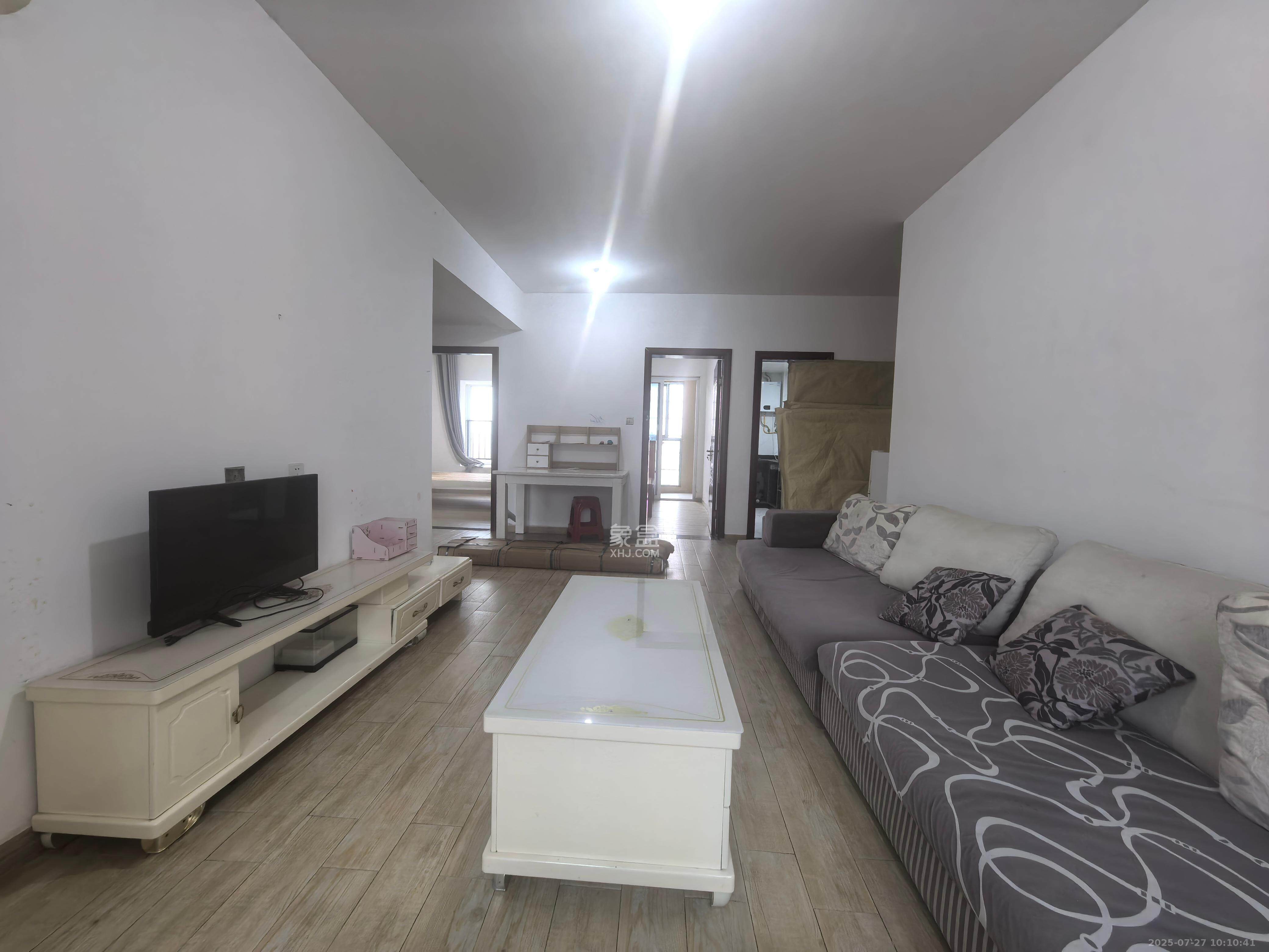 荣盛花语城  1室2厅1卫    1500.0元/月 荣盛花语城  1室2厅1卫    1500.0元/月