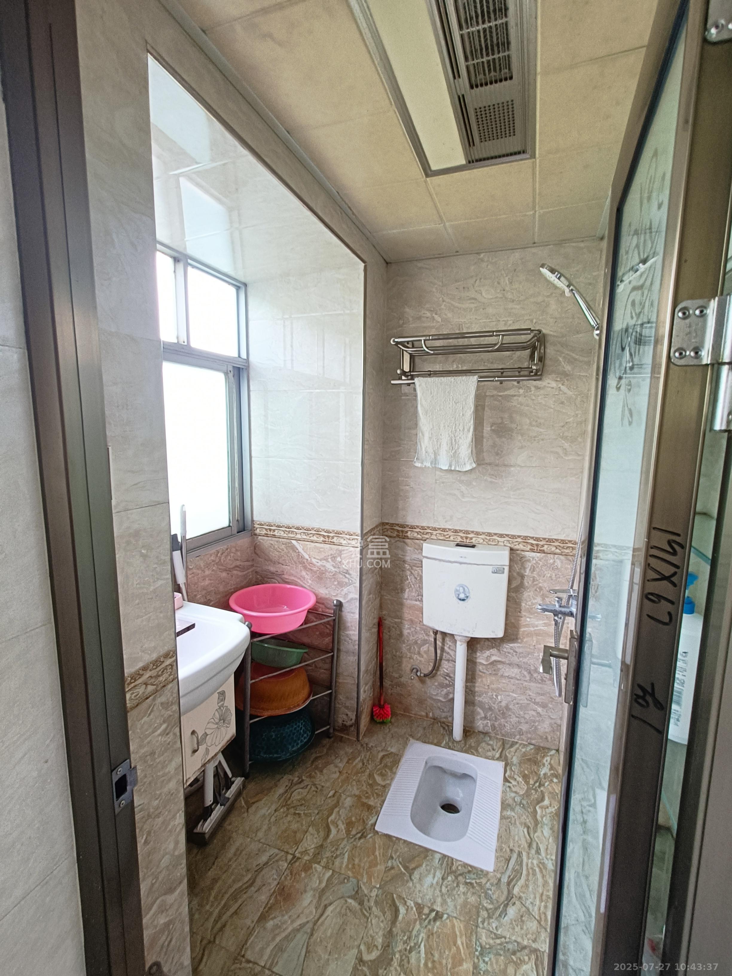 桂花二村  2室1厅1卫   1200.00元/月室内图