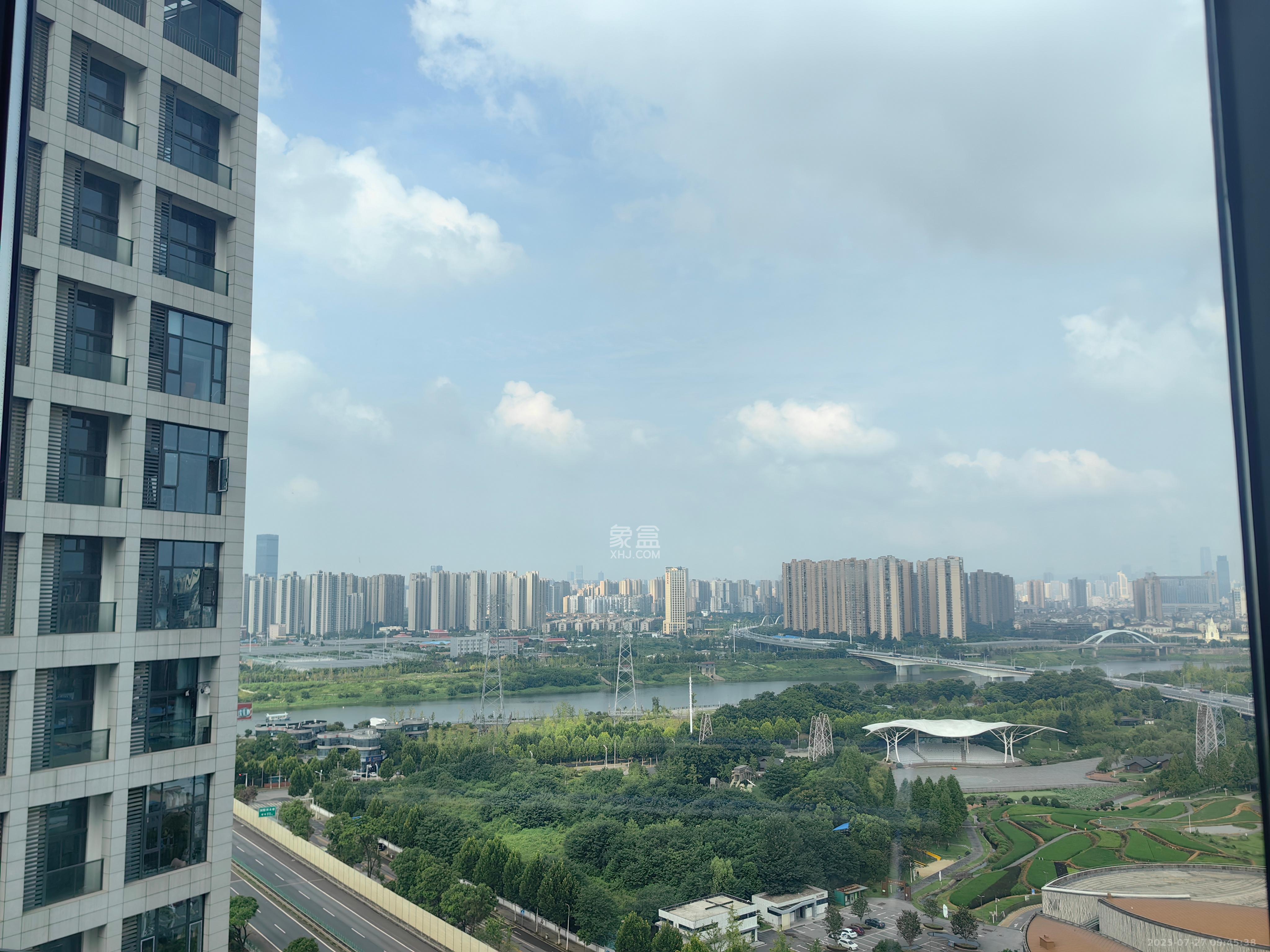 旺德府万象时代  2室1厅1卫    2600.0元/月室内图
