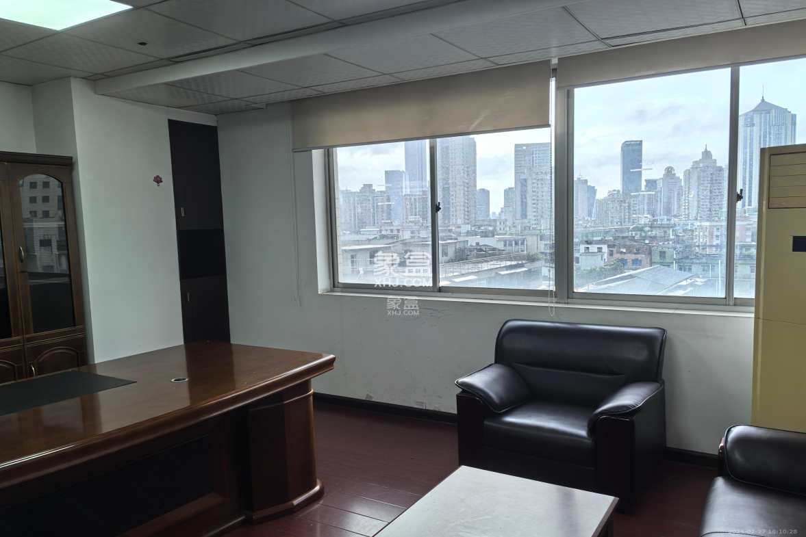 蓝色地标 3室2厅1卫 5000.0元/月 蓝色地标 3室2厅1卫 5000.0元/月室内图