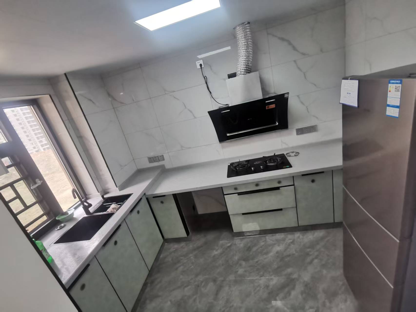 阳光时代 3室2厅2卫 1900.0元/月 阳光时代 3室2厅2卫 1900.0元/月室内图