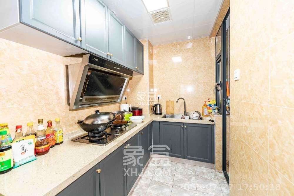 创世纪广场 1室0厅0卫 2500.0元/月 创世纪广场 1室0厅0卫 2500.0元/月室内图