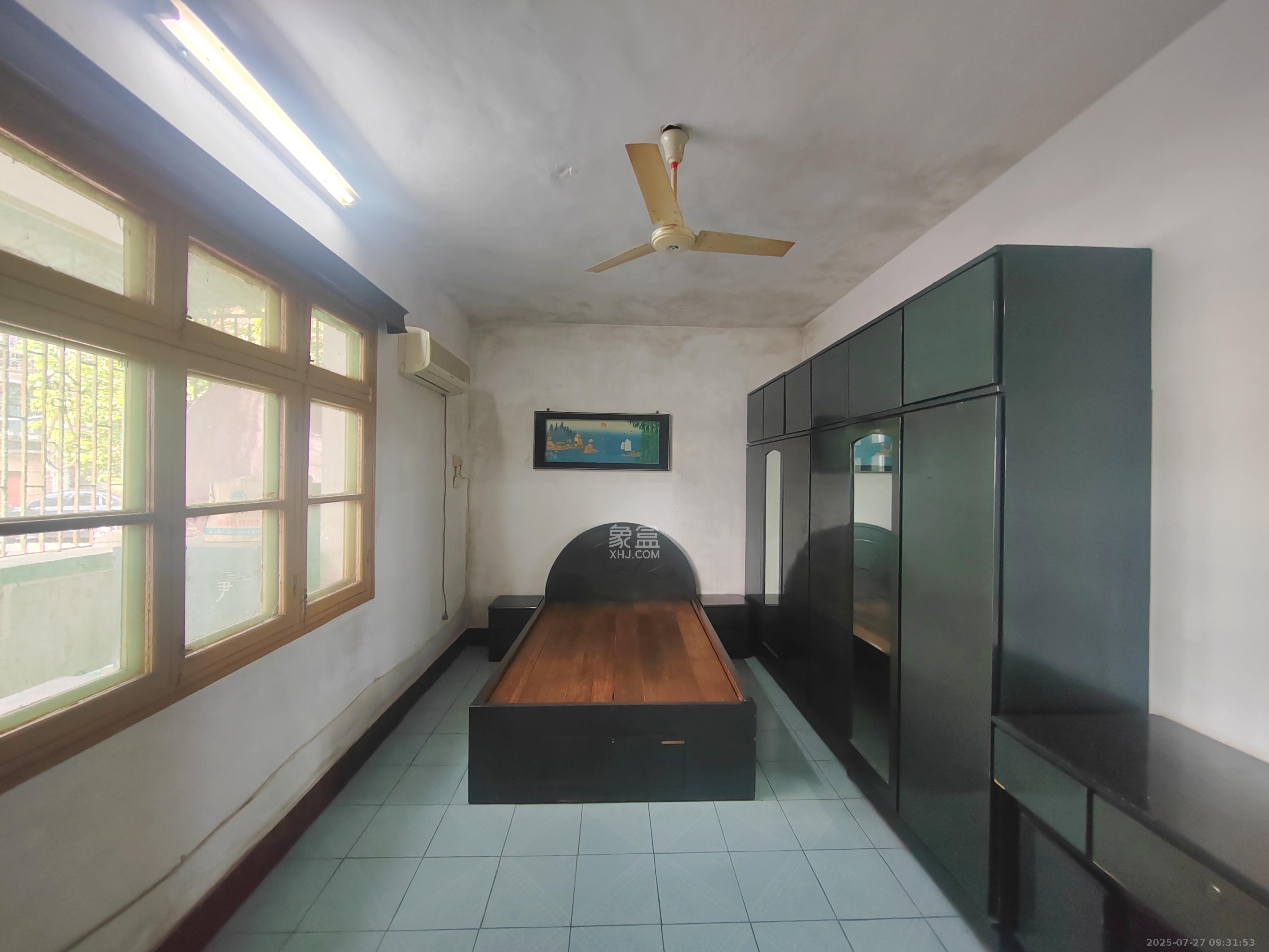 东瓜山一村送变电小区  2室1厅1卫    1100.0元/月 东瓜山一村送变电小区  2室1厅1卫    1100.0元/月室内图1