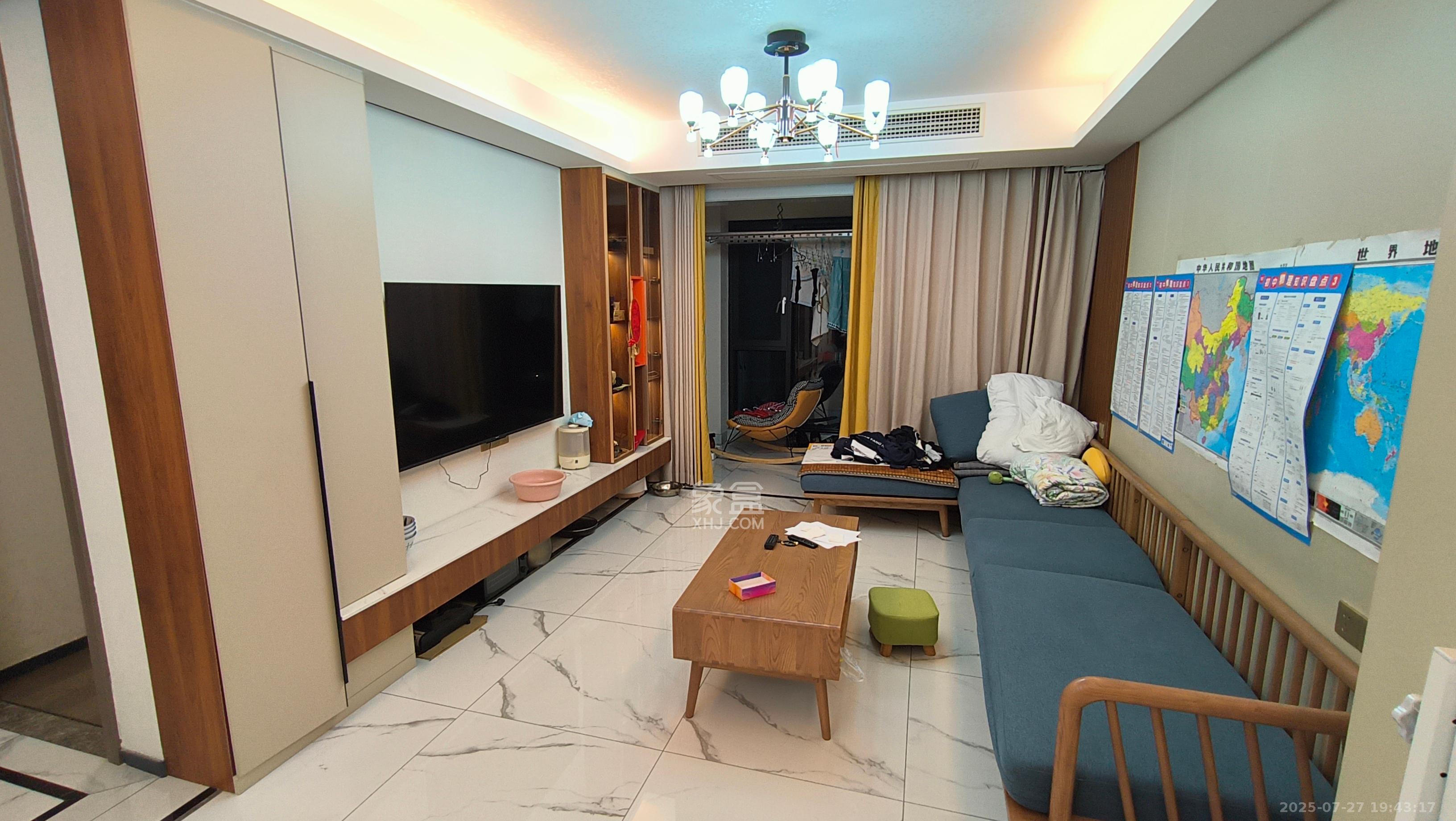中海阅麓山一期  3室2厅2卫    3800.0元/月室内图