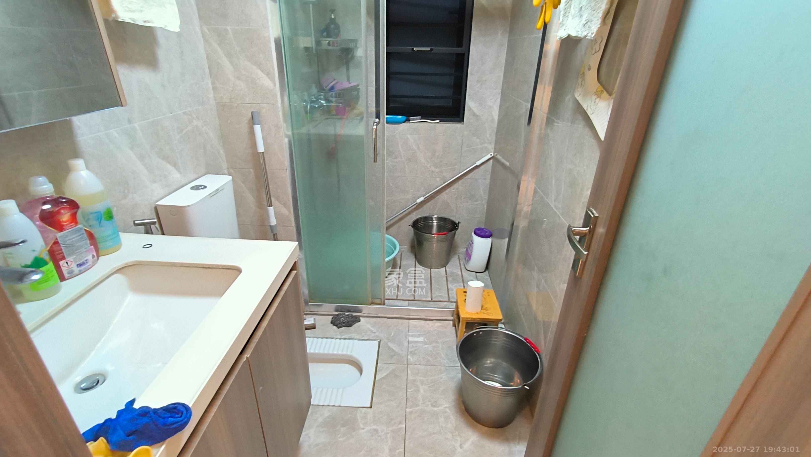 中海阅麓山一期  3室2厅2卫    3800.0元/月室内图
