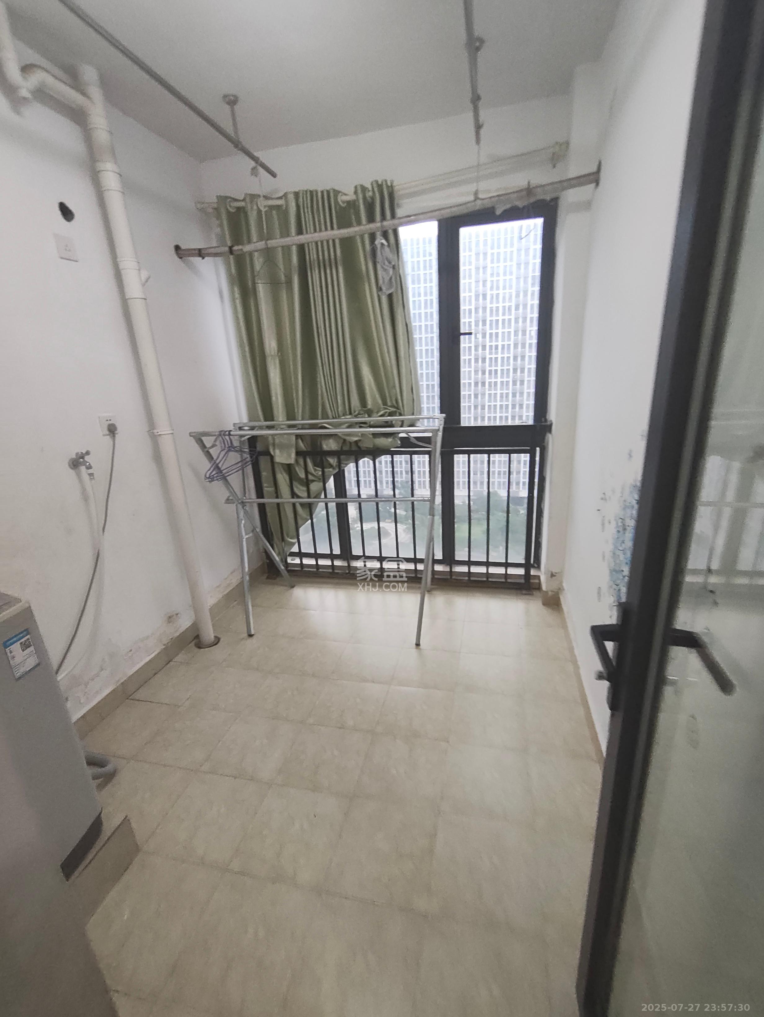 新青年公寓  2室1厅1卫    2600.0元/月室内图