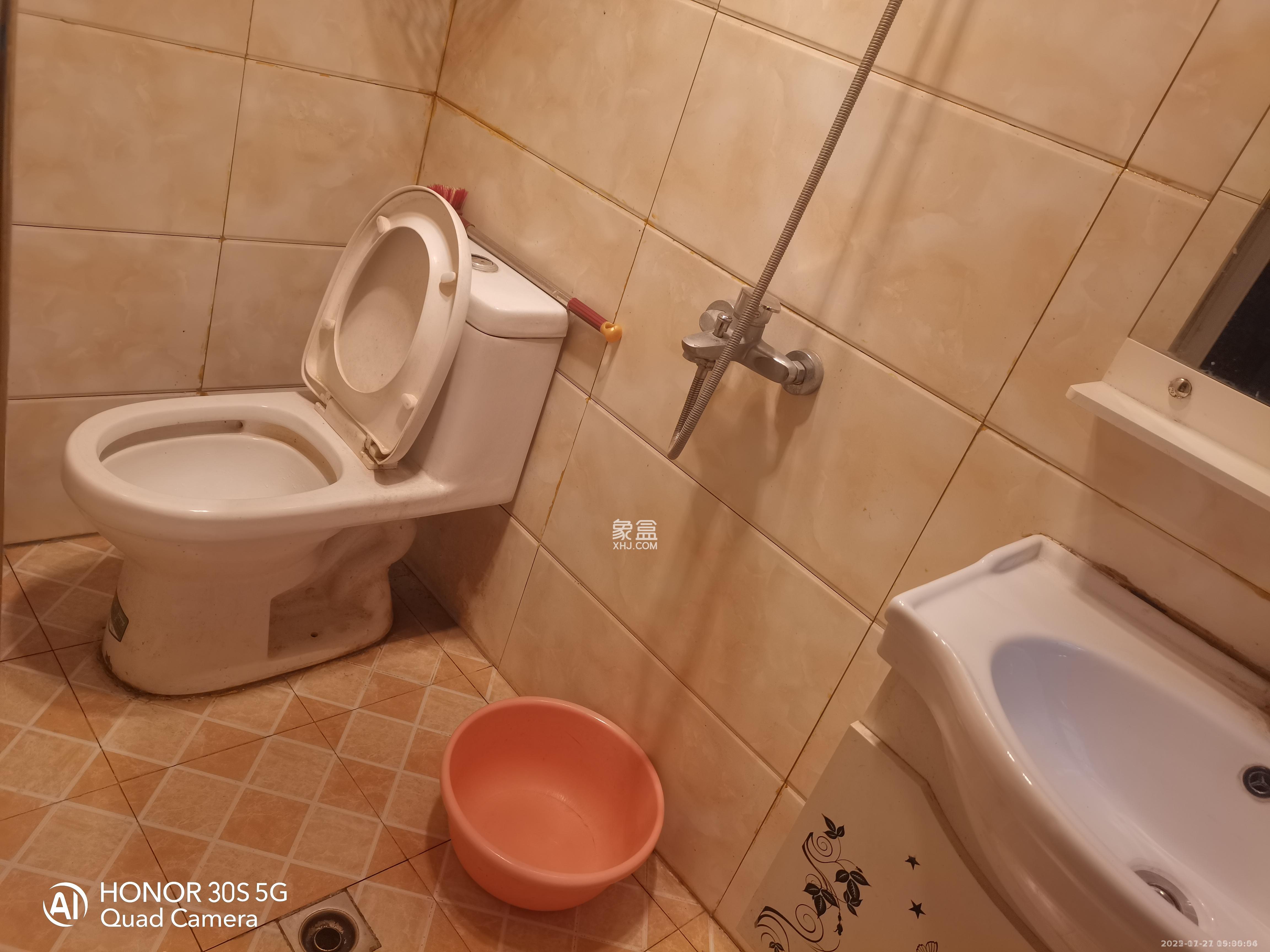 中南壹号院  1室1厅1卫   1200.00元/月室内图