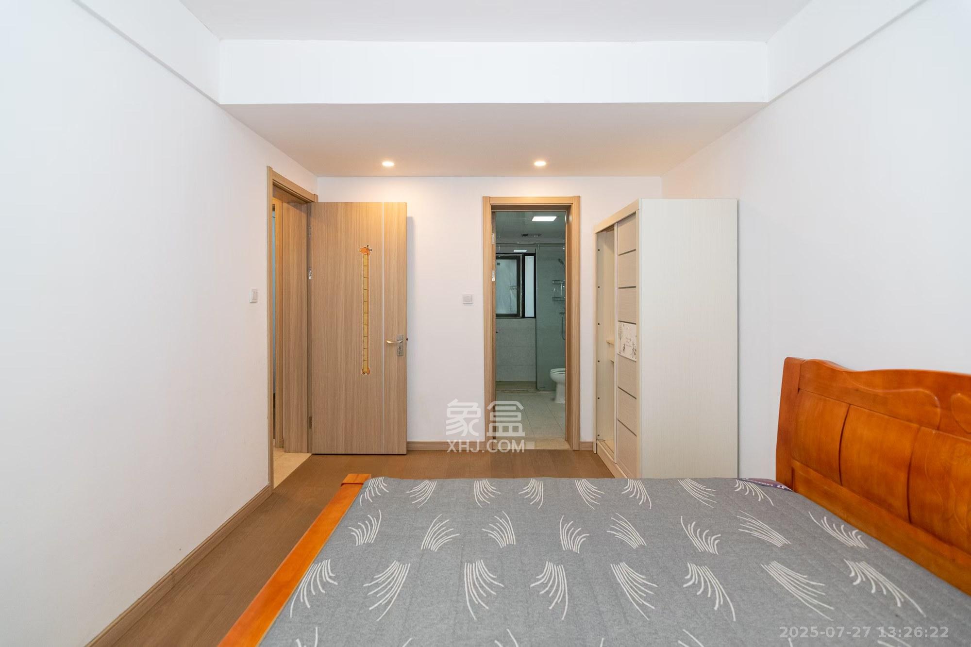 新城国际花都 3室2厅2卫 1700.0元/月 新城国际花都 3室2厅2卫 1700.0元/月室内图