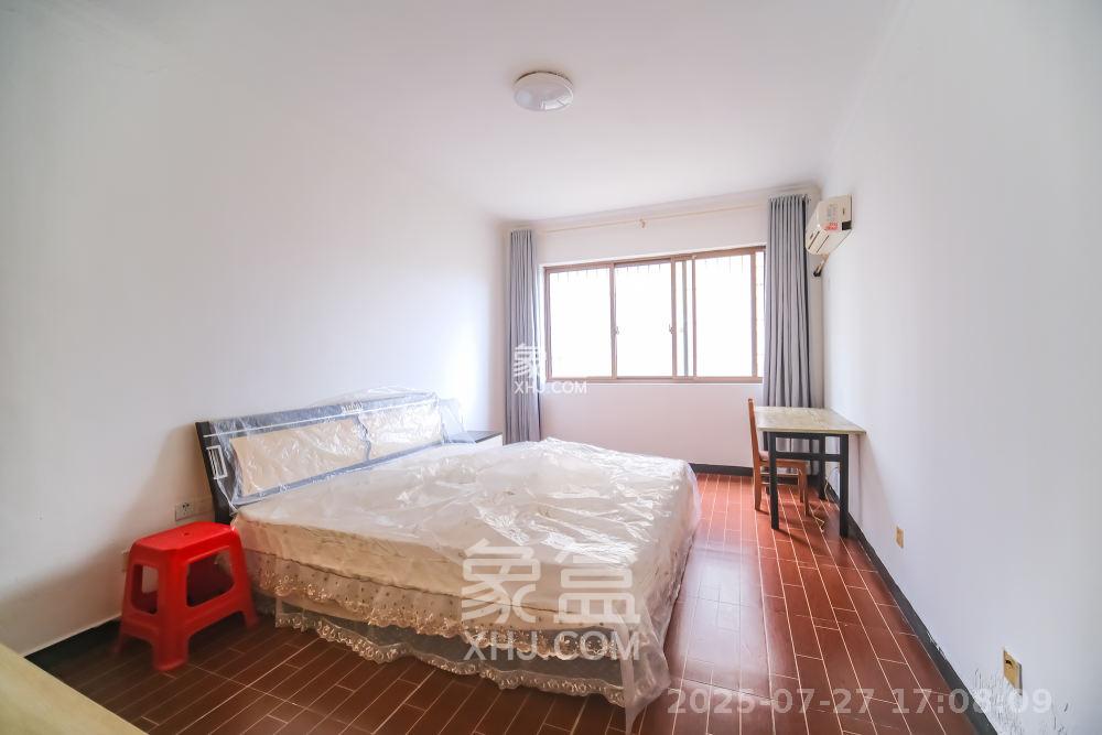 四季星城  3室2厅1卫    1650.0元/月室内图