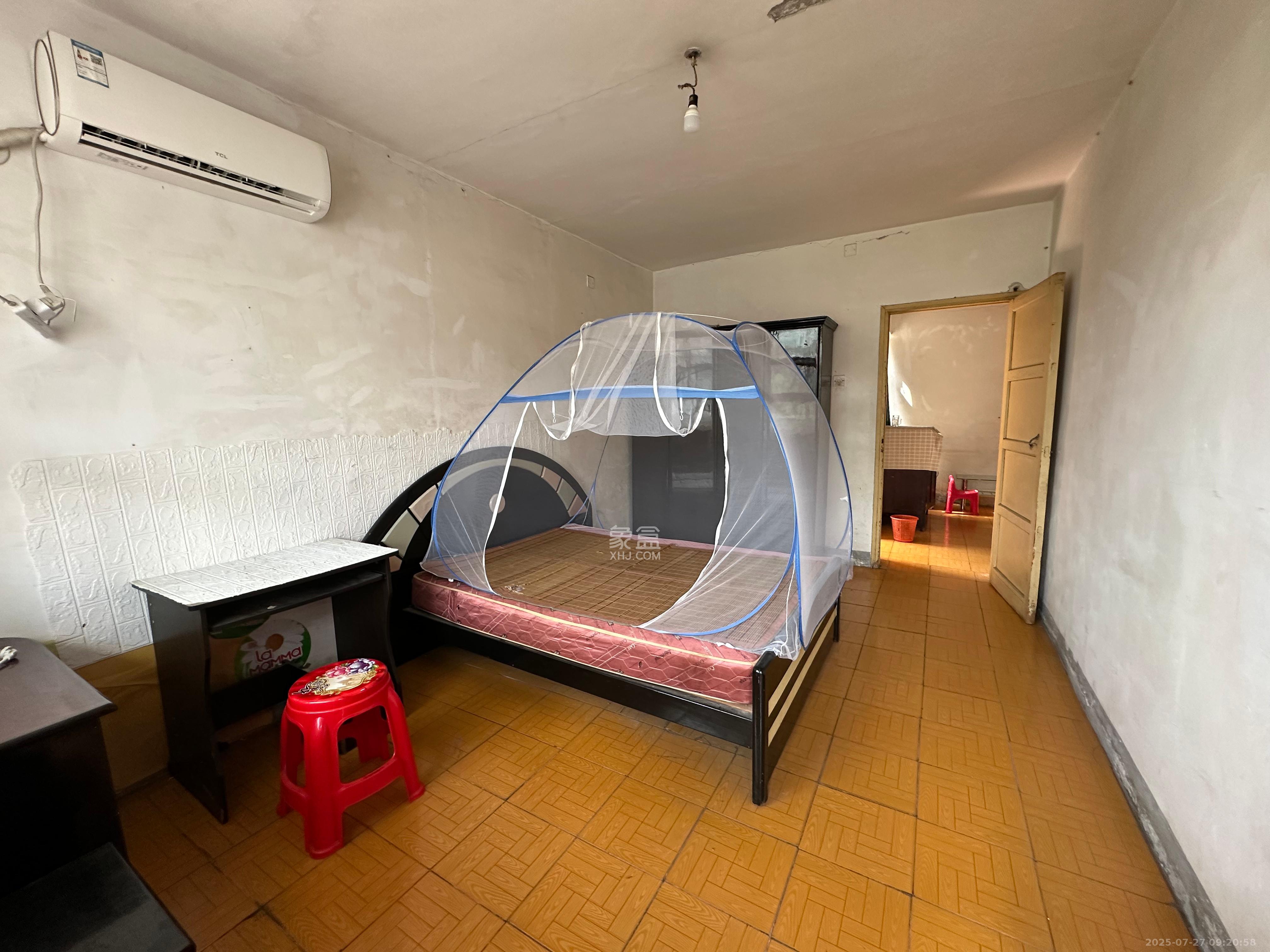 火星一片 1室1厅1卫 700.0元/月 火星一片 1室1厅1卫 700.0元/月室内图