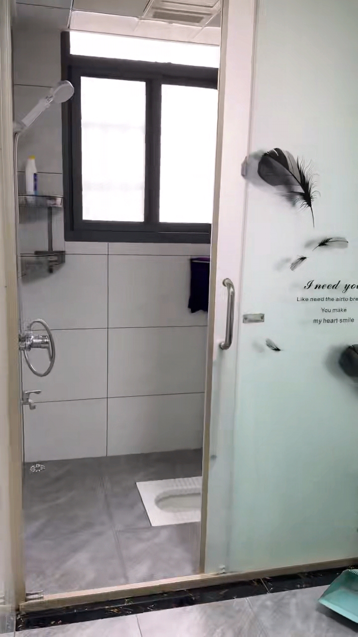 富冲小区 3室1厅1卫 1180.0元/月 富冲小区 3室1厅1卫 1180.0元/月室内图